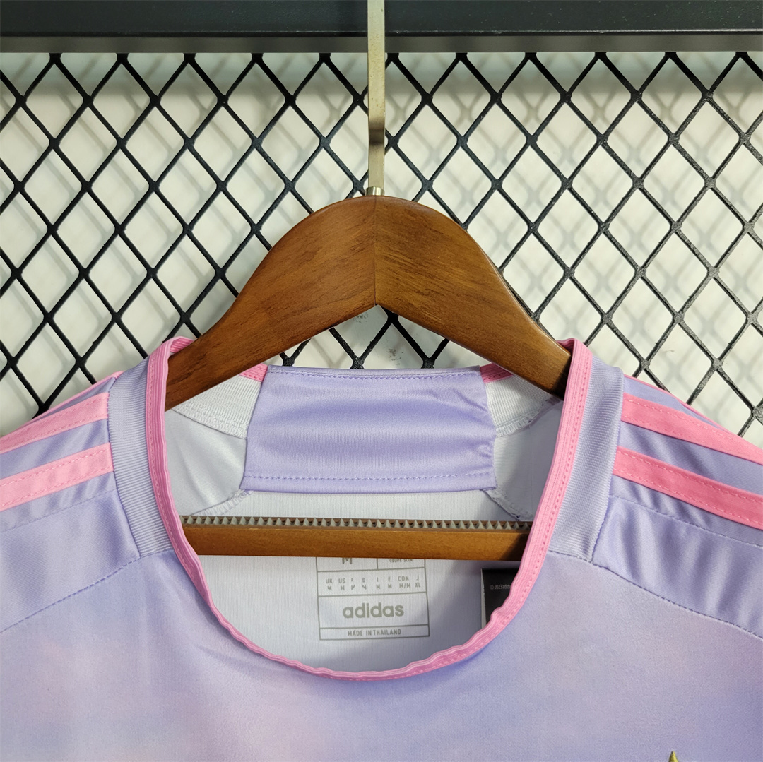 22-23 Women's Japan away 1