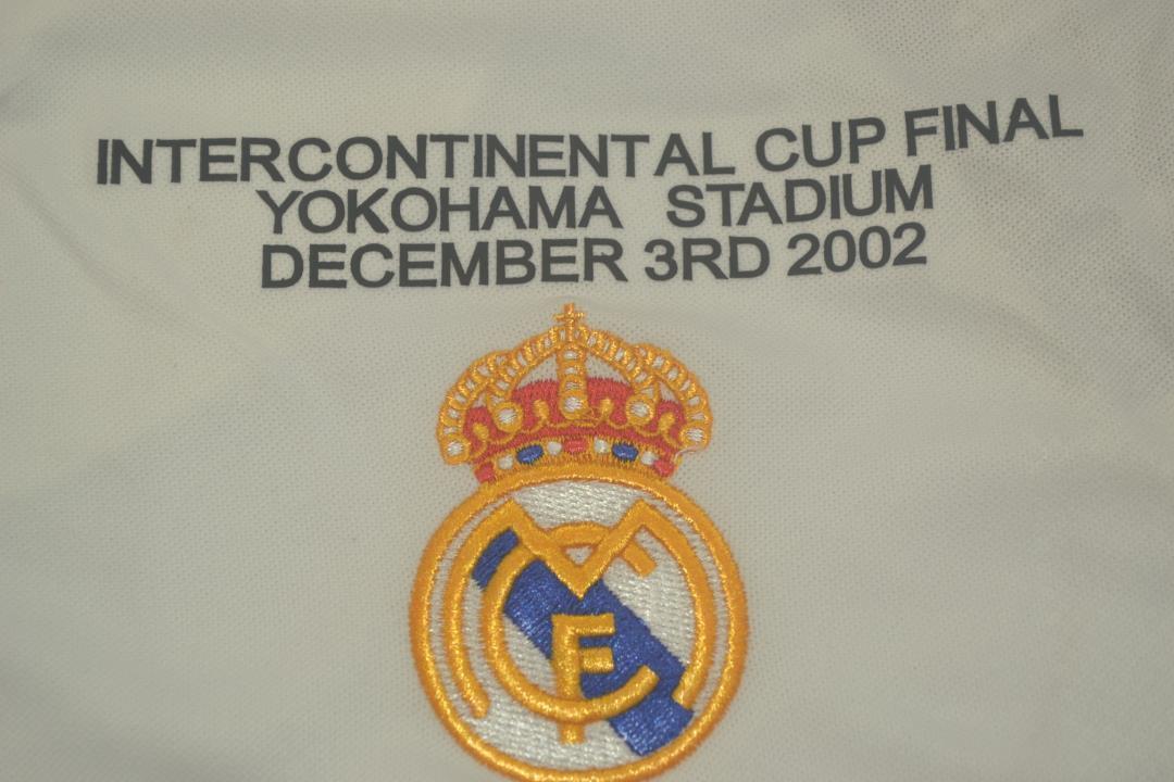 01-02 Real Madrid home 9