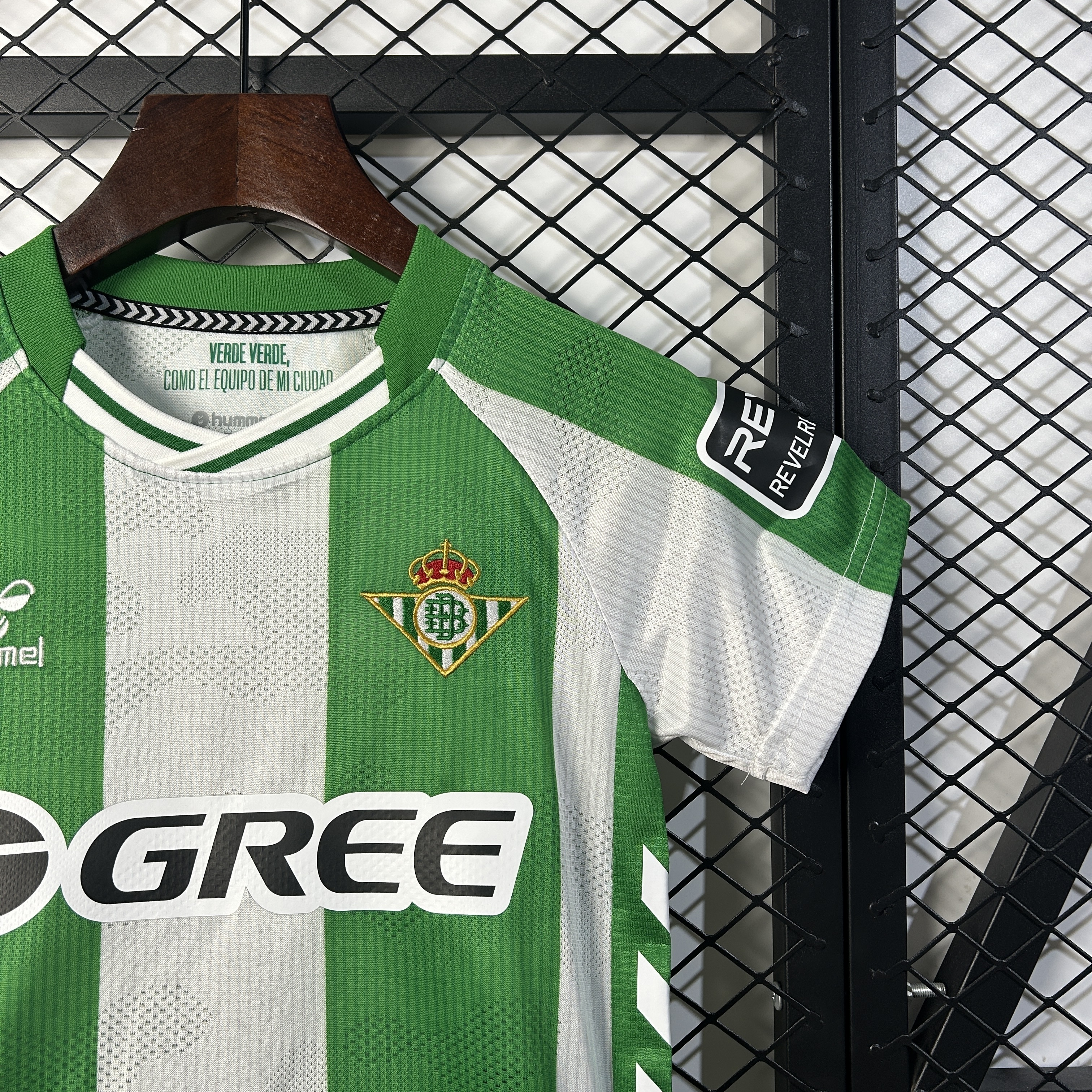 25-26 Real Betis Special Edition Kid Kits Youth Apparels AAAAJersey Wholesale Yupoo 3