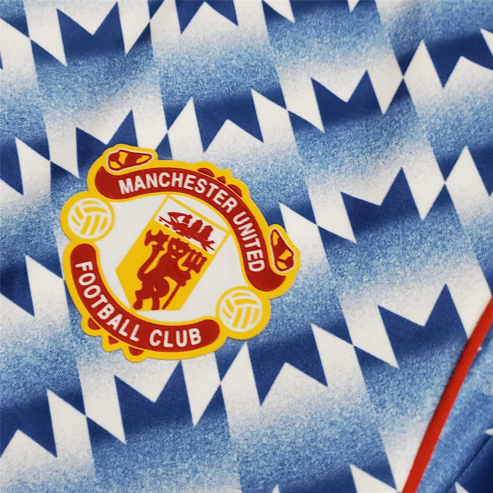 90-92 Manchester United away 5