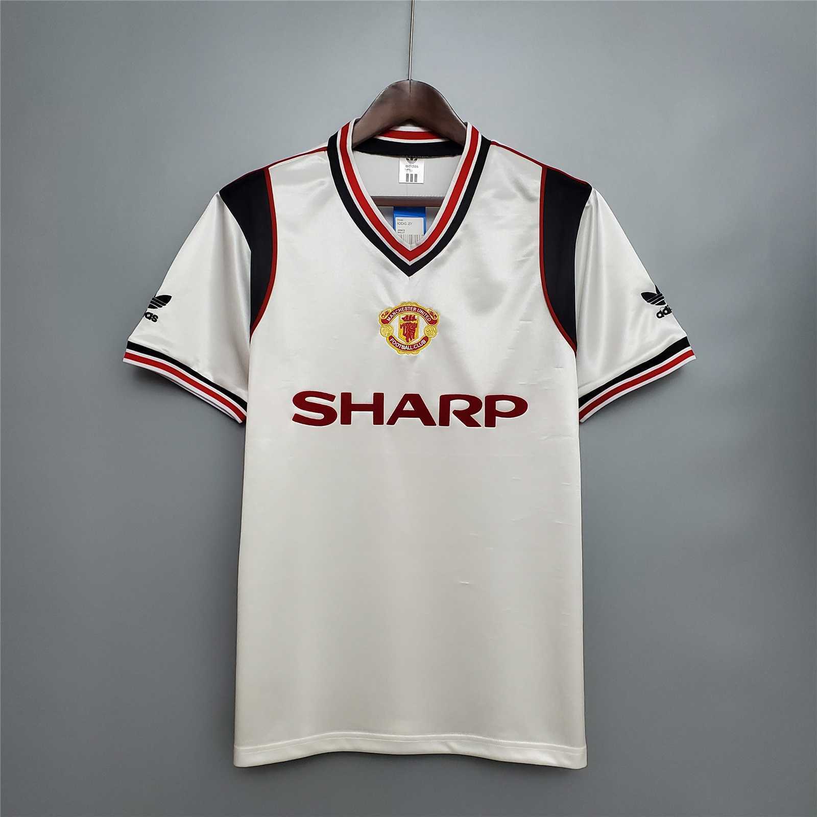 85-86 Manchester United away