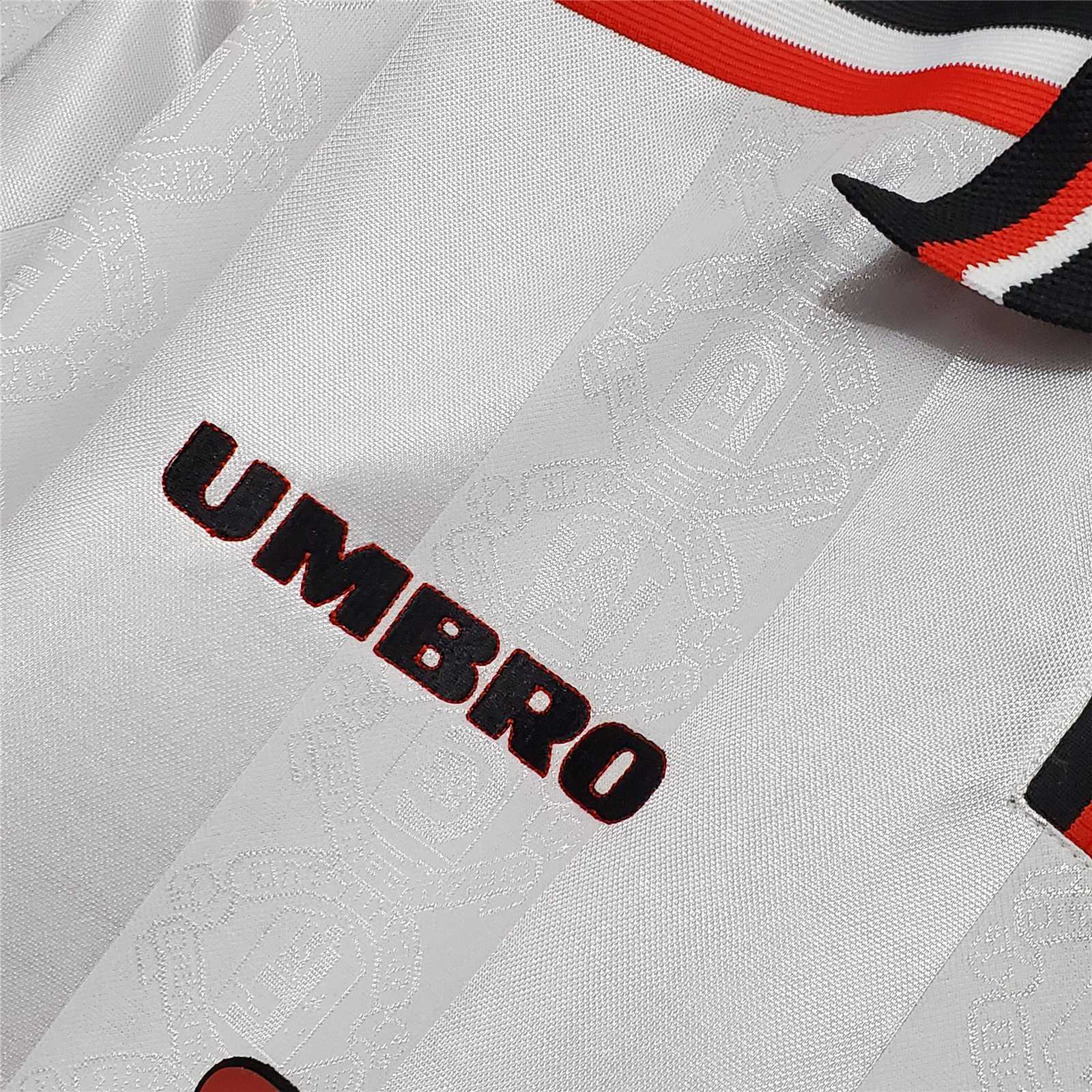 98-99 Manchester United away 4