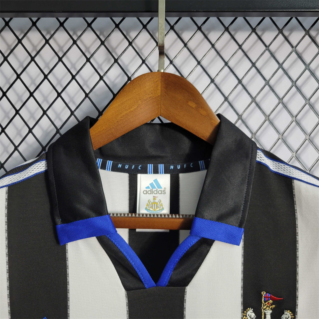 00-01 Newcastle home 9