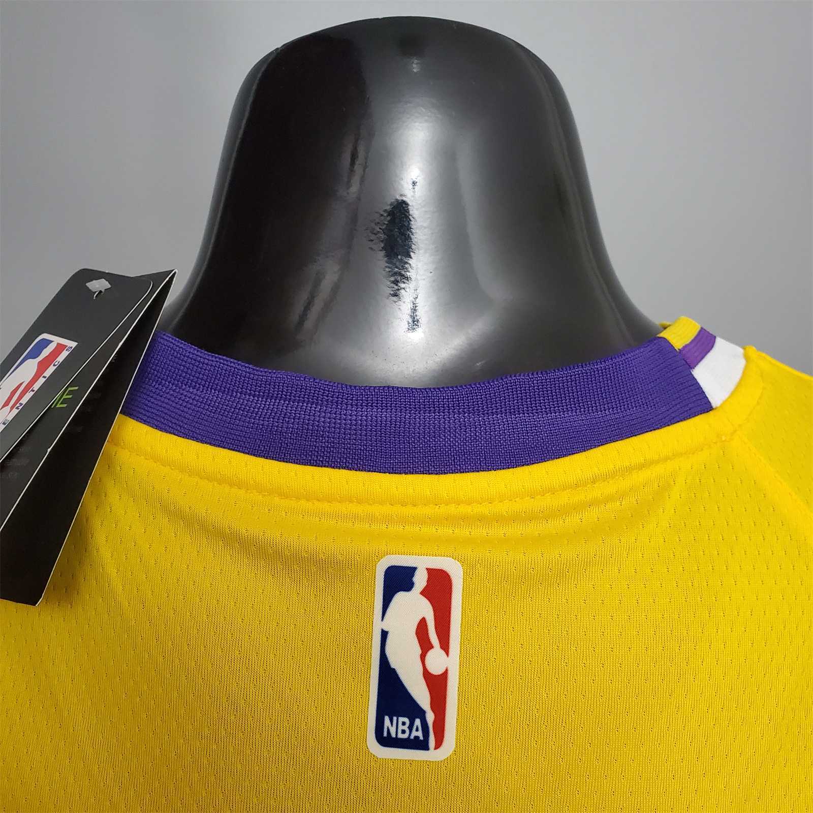 Bryant #8 Lakers Commemorative Edition Round neck yellow1684437008000 6