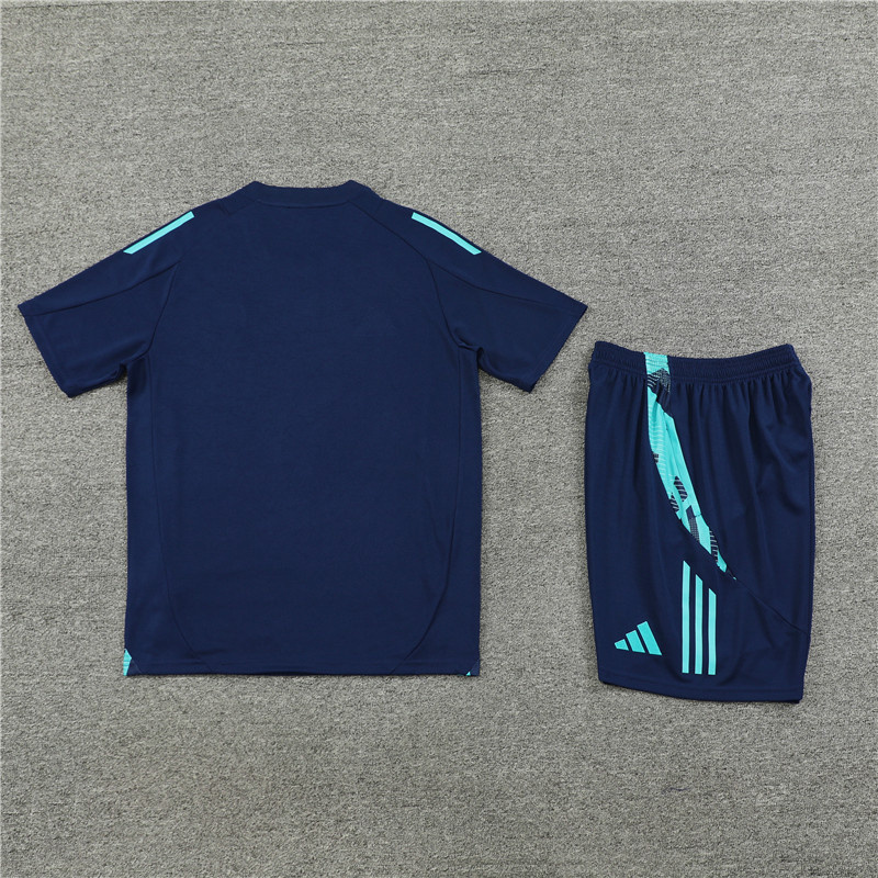 24-25 Arsenal Training Soccer Jerseys Football Shirts 3