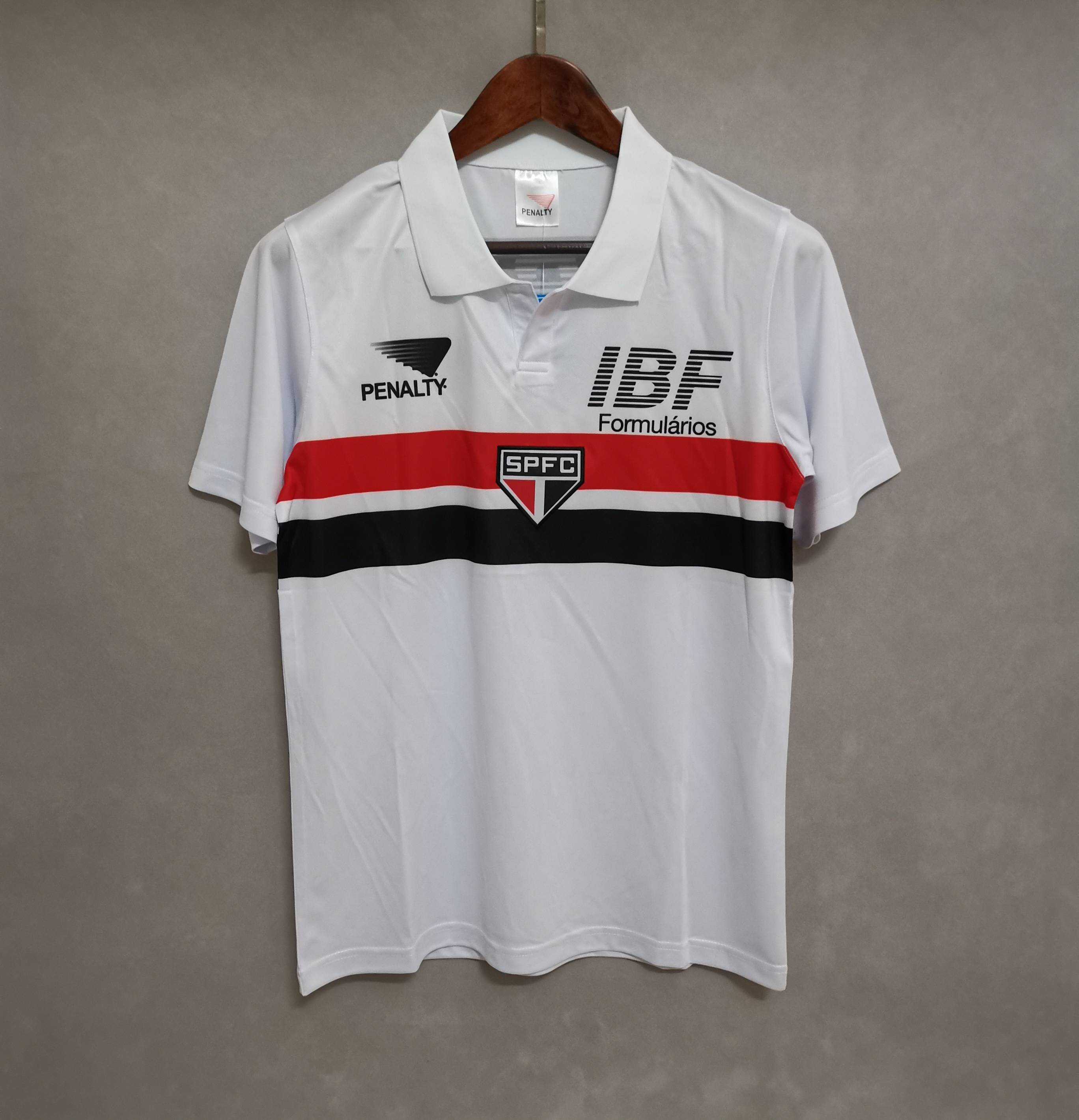 91-92 Sao Paulo home