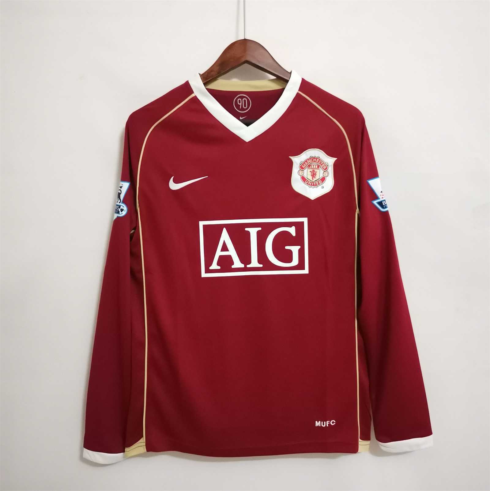 06-07 Manchester United home long sleeve 5