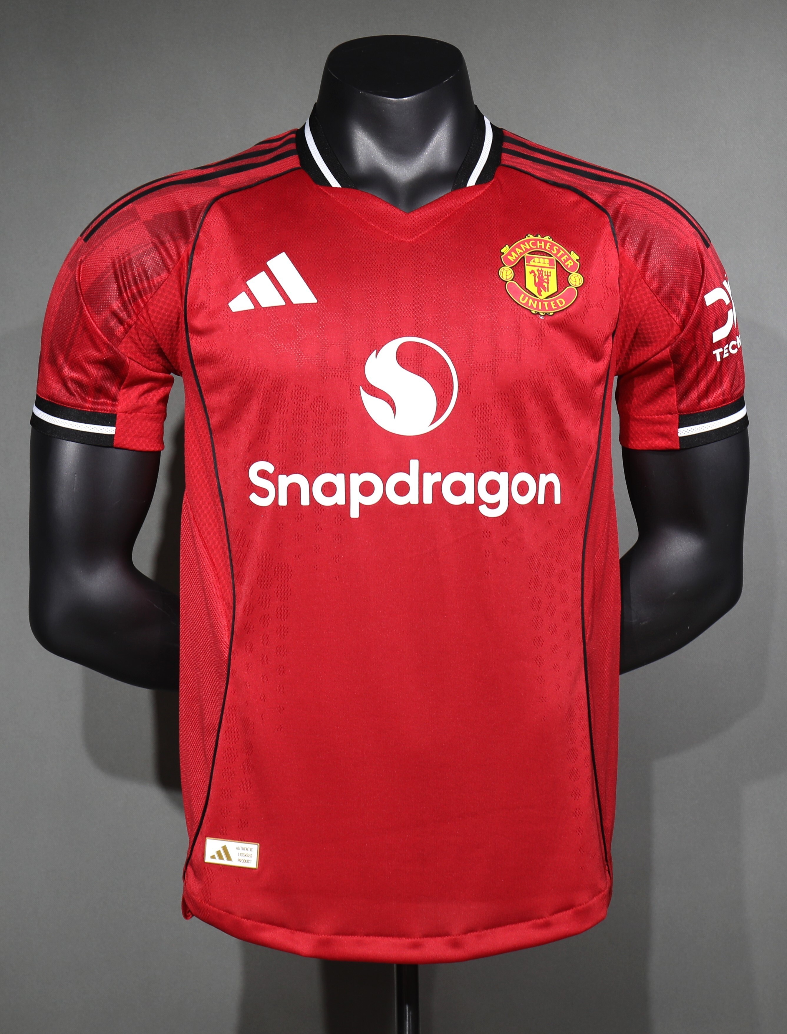 25-26 Manchester United Home Red Player Version Kit Football Shirt AAAAJersey Supply Yupoo