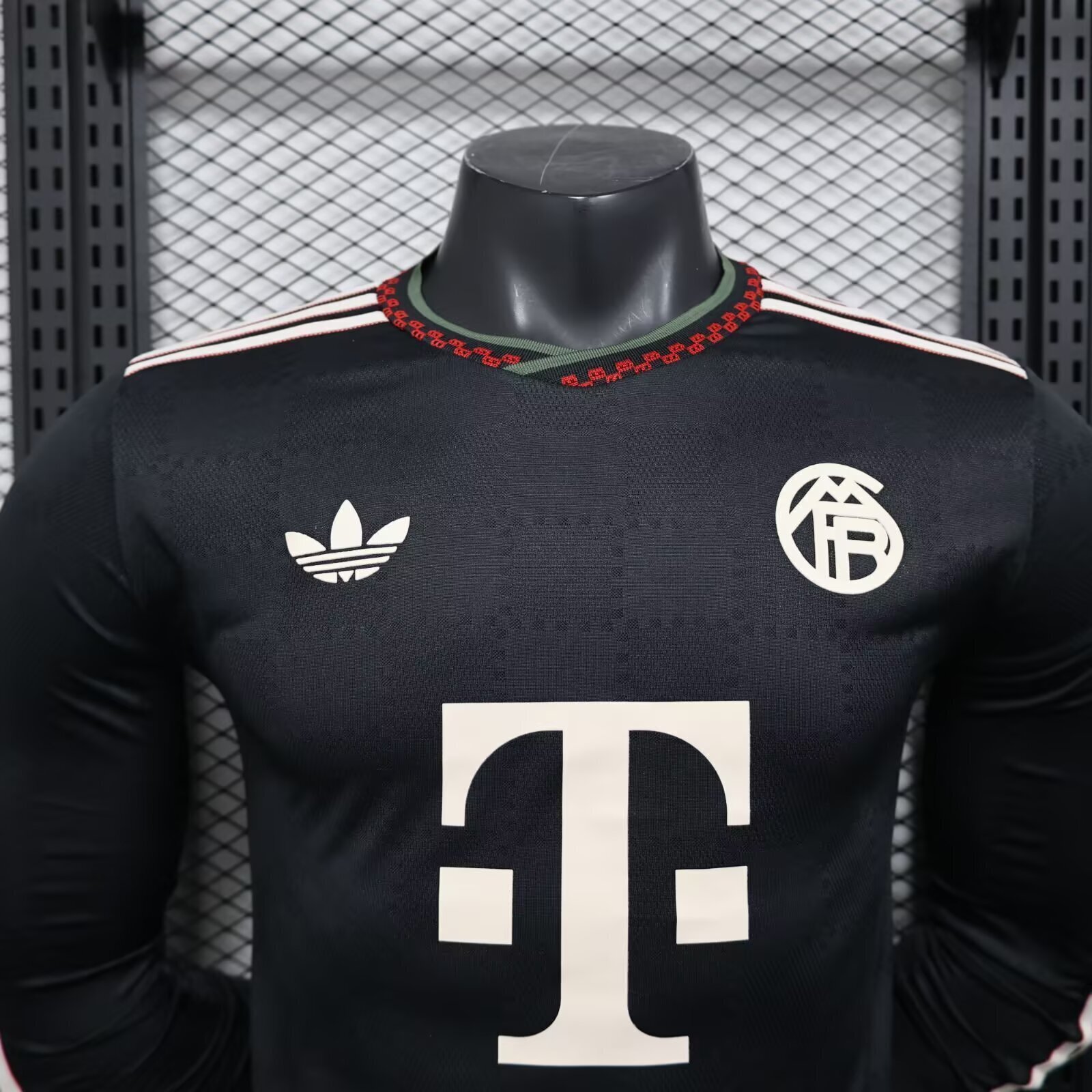 25-26 Bayern Munich Third Away Kit Player Version Soccer Long Sleeve Shirt AAAAJersey Supply Yu 4