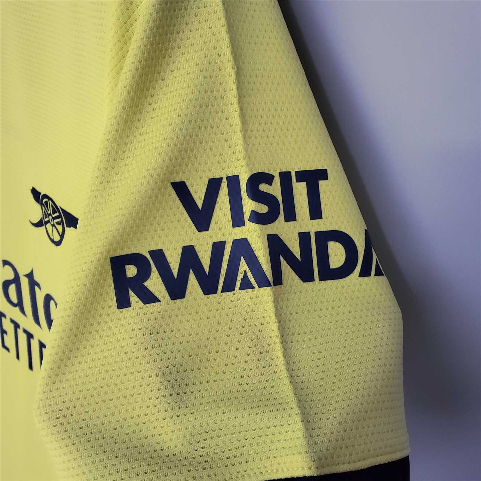 21-22 Arsenal away 17