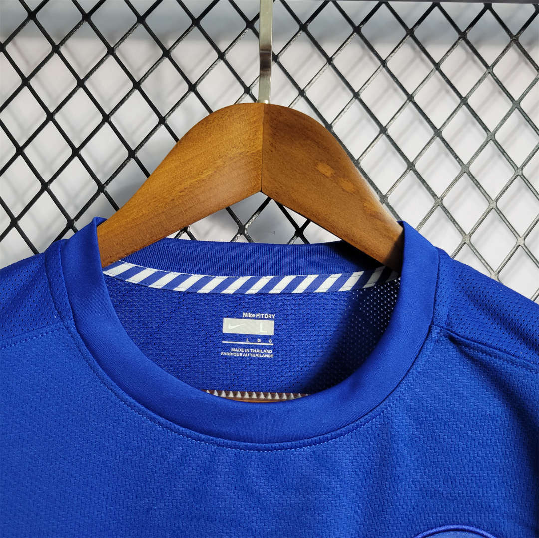 08-09 Manchester United away 1