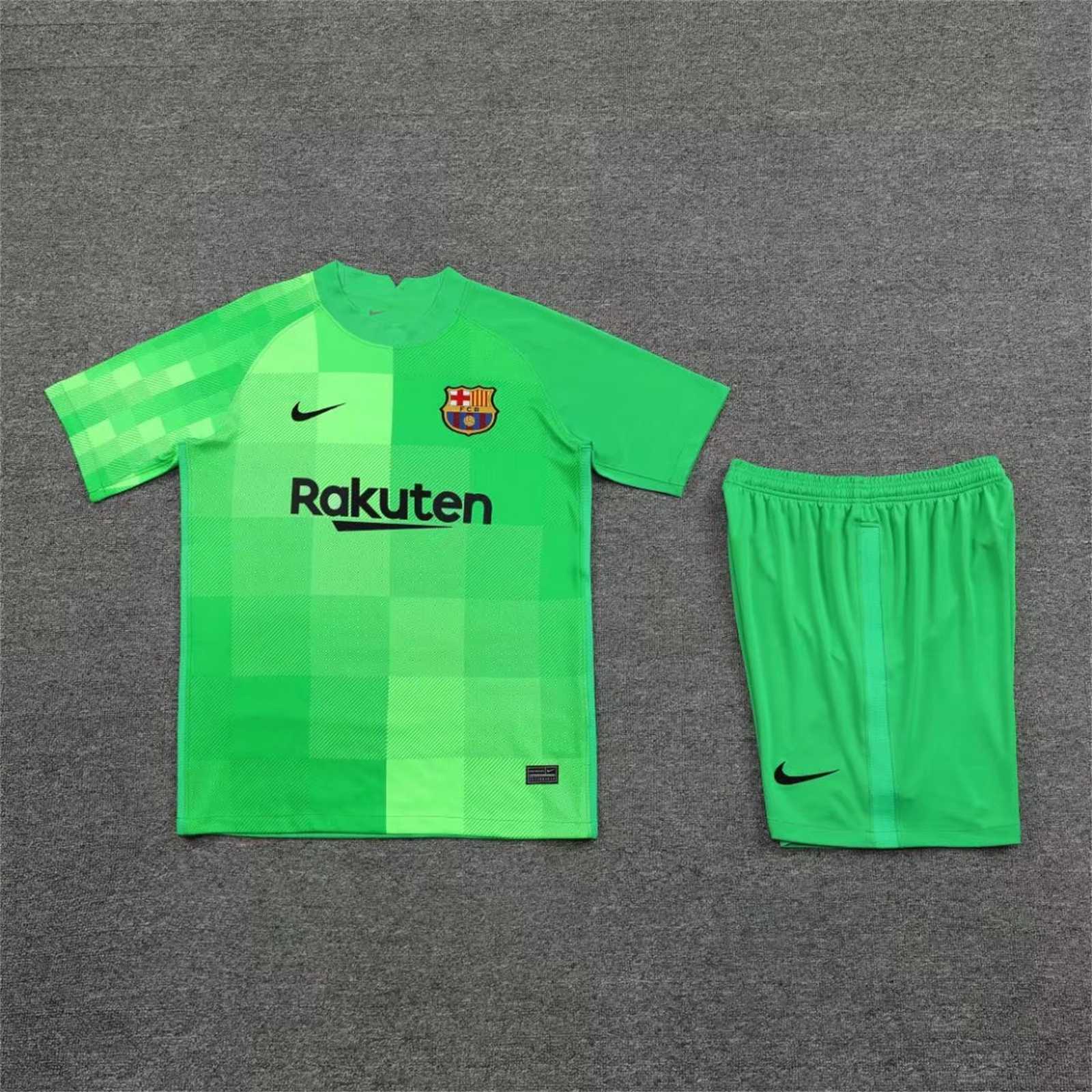 21-22 Barcelona green goalkeeper 4