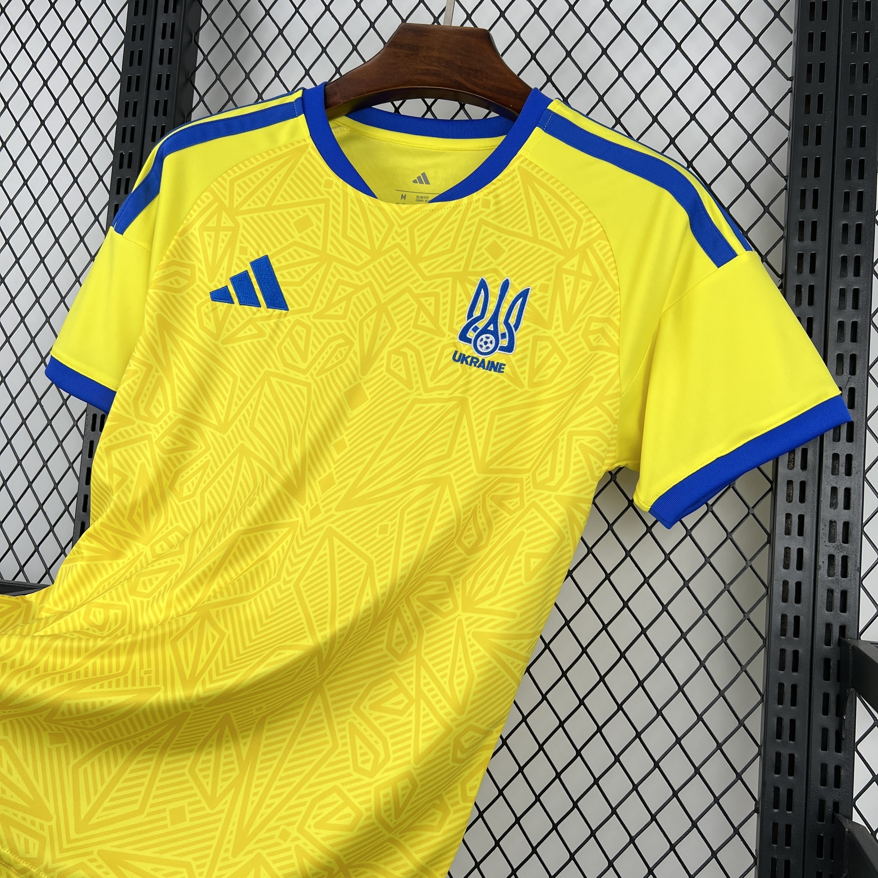 2026 Ukraine World Cup Home Kit Football T-Shirt AAAAJerseys Supply Yupoo 3