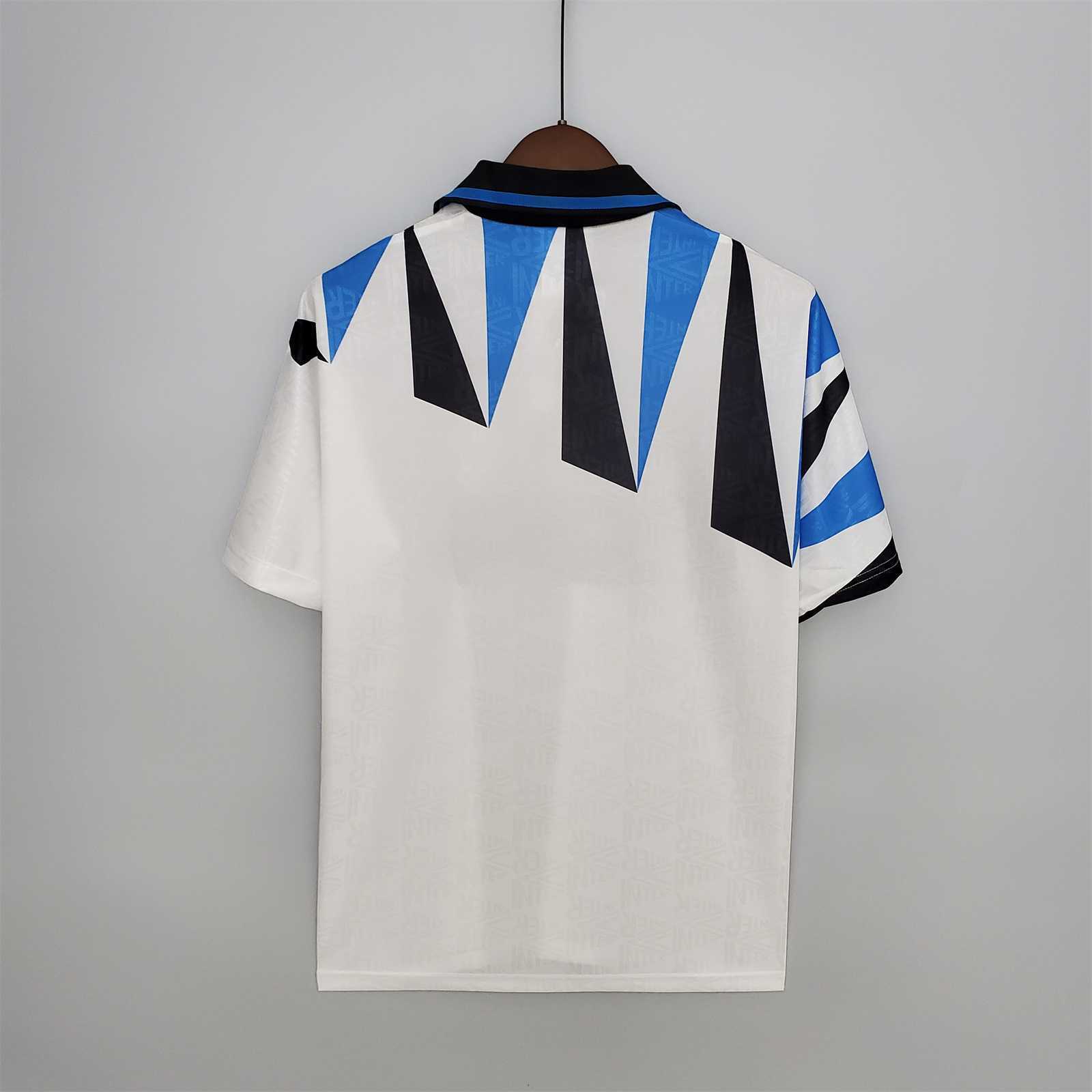 92-93 Inter Milan away 1