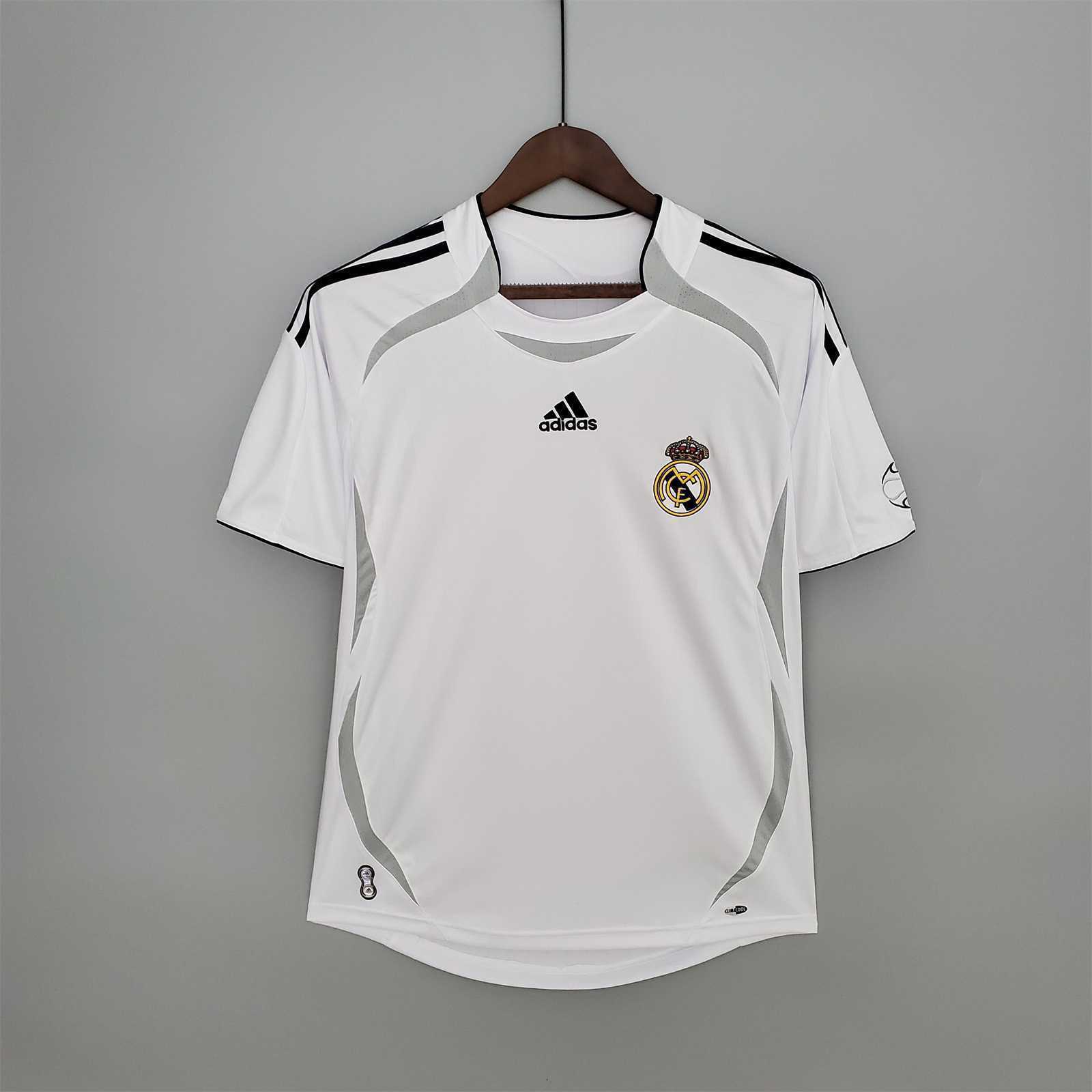 21-22 Real Madrid white （06-07 Template）