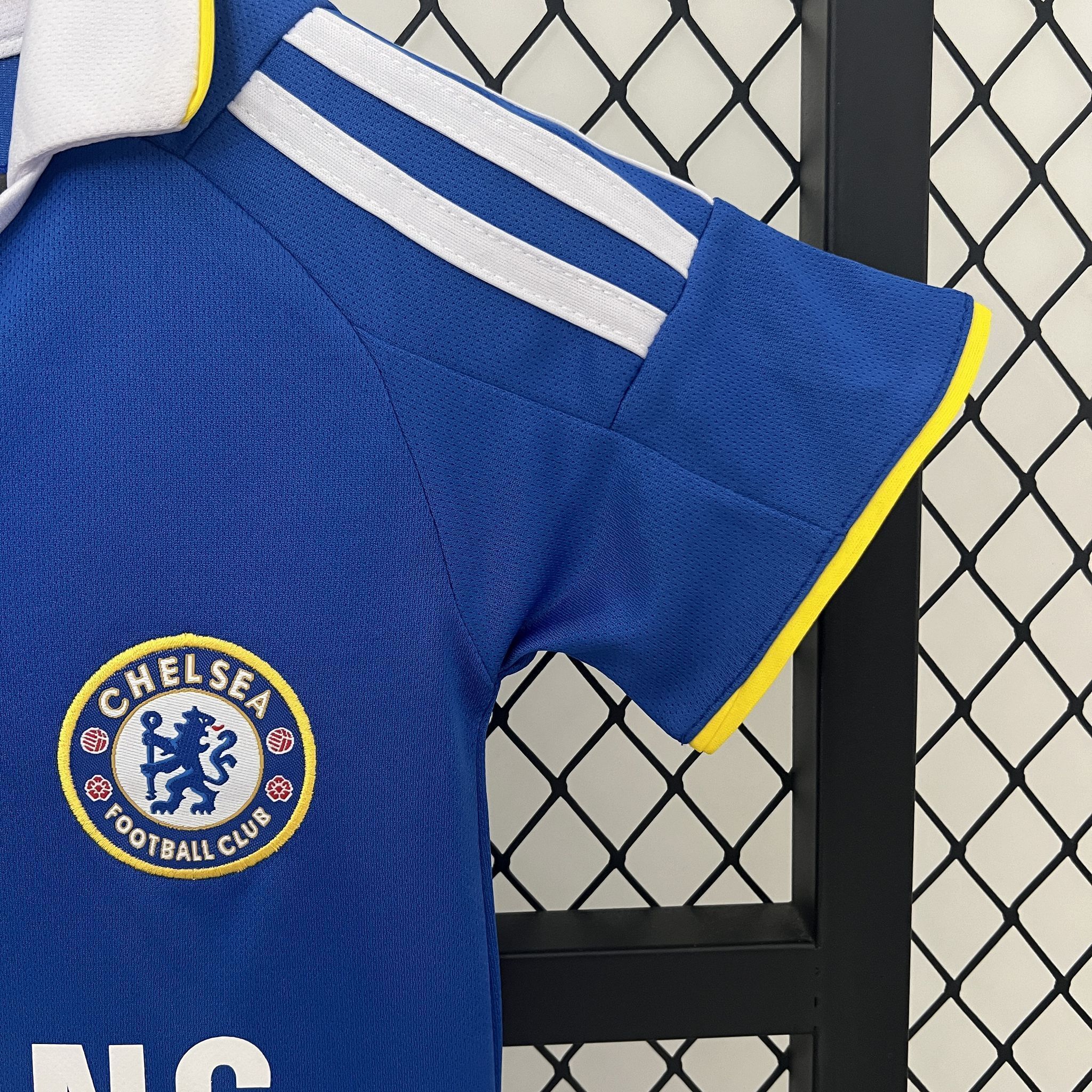 08-09 Chelsea Home Champions League Retro Kid Kits Youth Apparels AAAAJersey Wholesale Yupoo 8