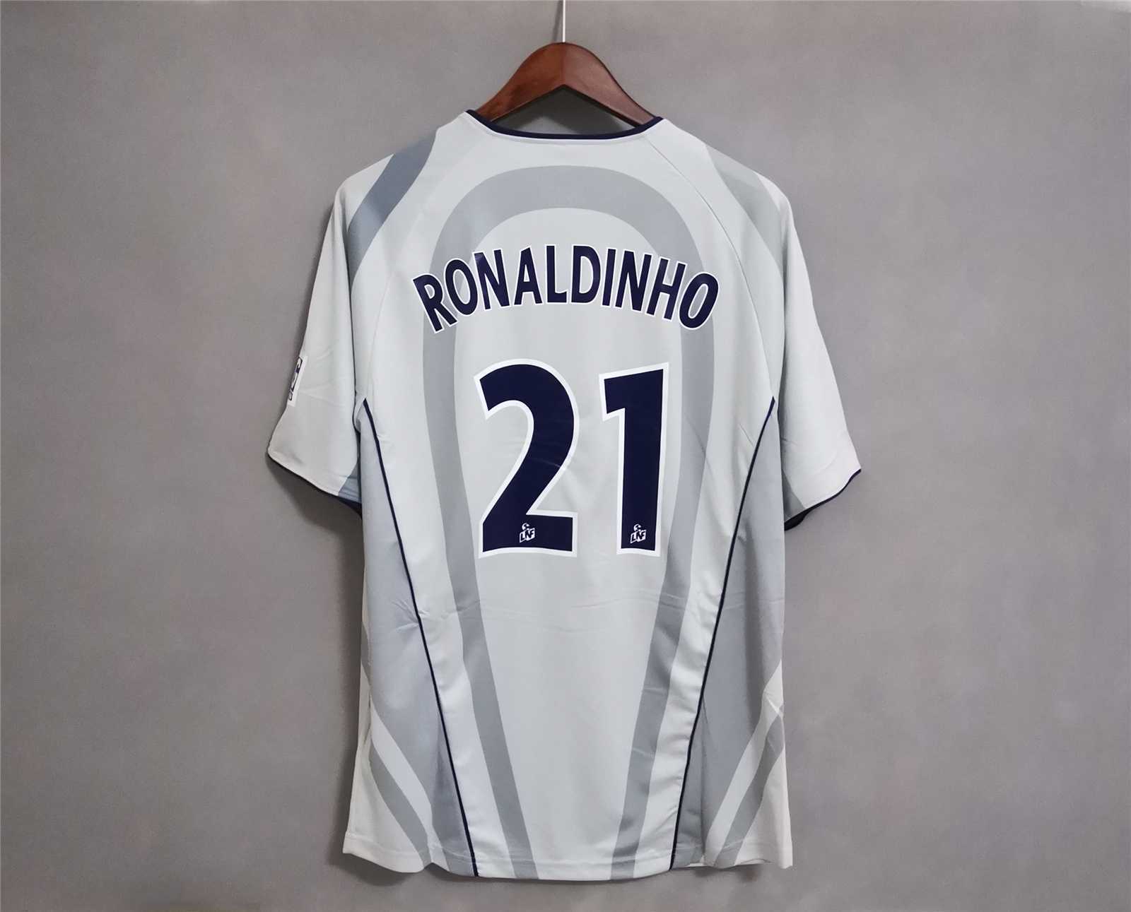 01-02 PSG away 9