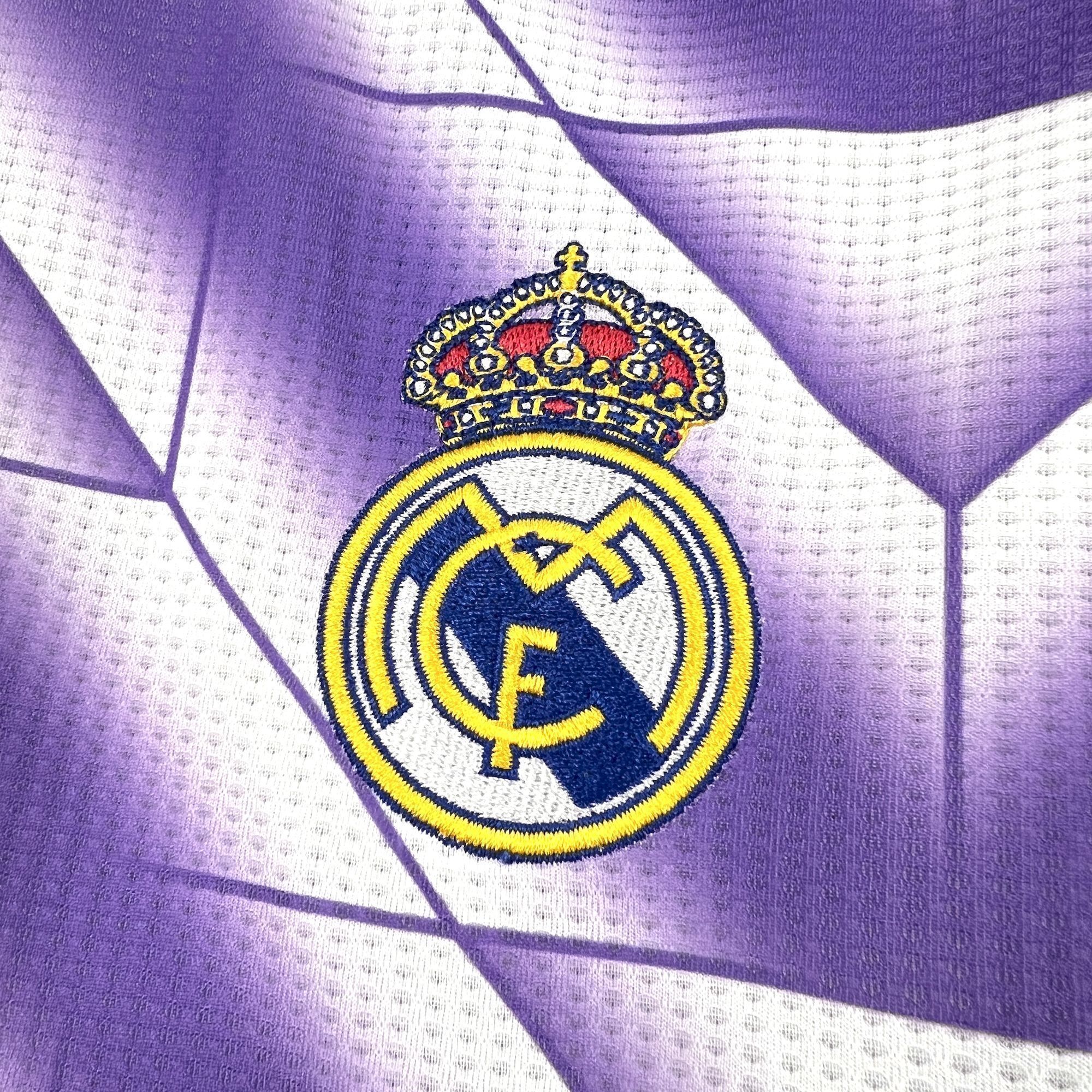 25-26 Real Madrid Purple Special Edition Football T-Shirt AAAAJersey Wholesale Yupoo 1