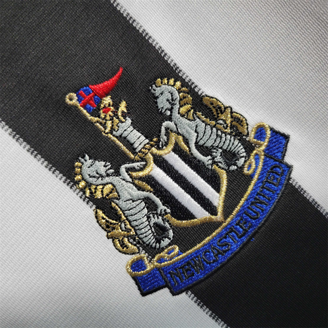 00-01 Newcastle home 2