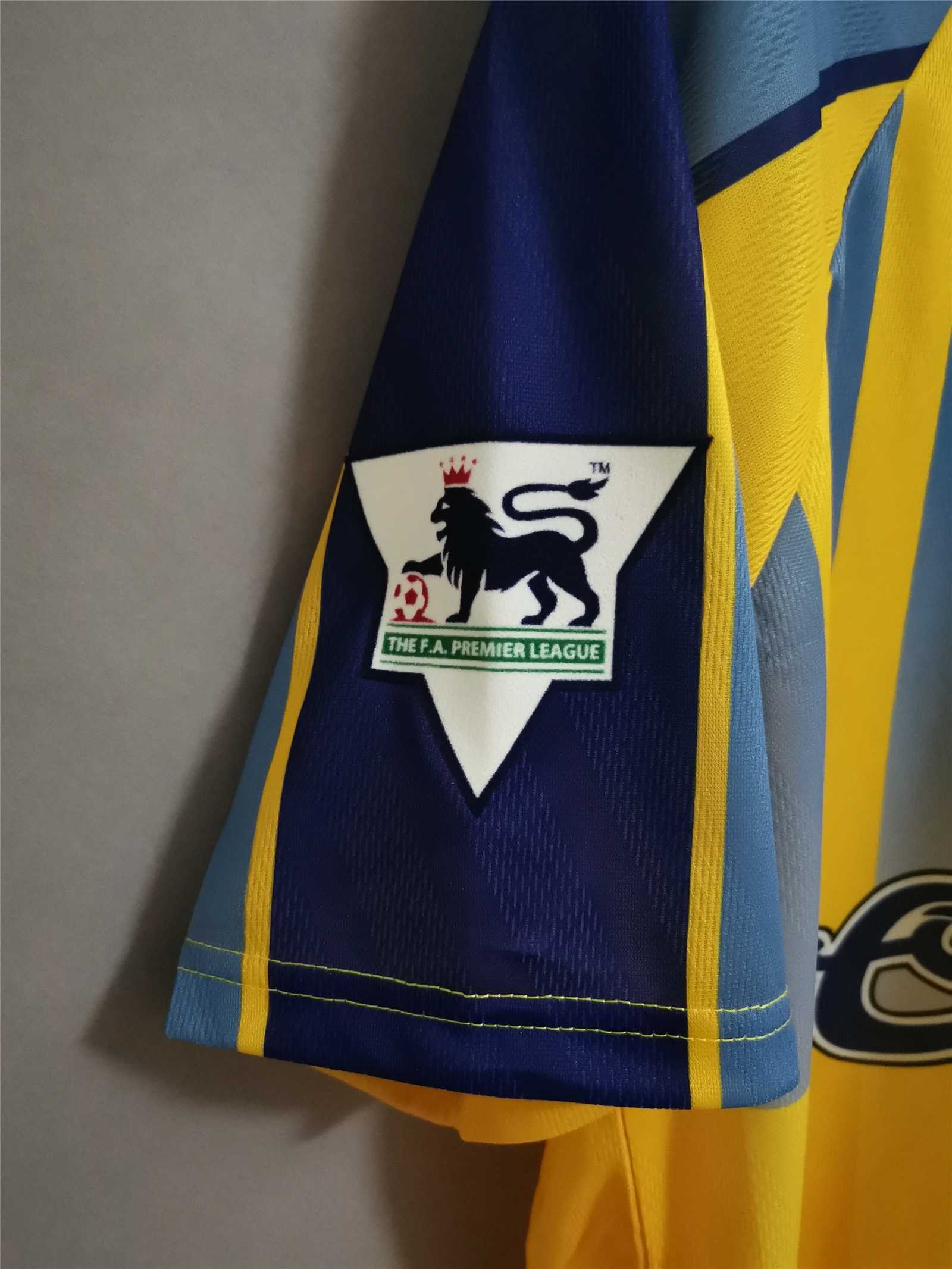 95-97 Chelsea away 12