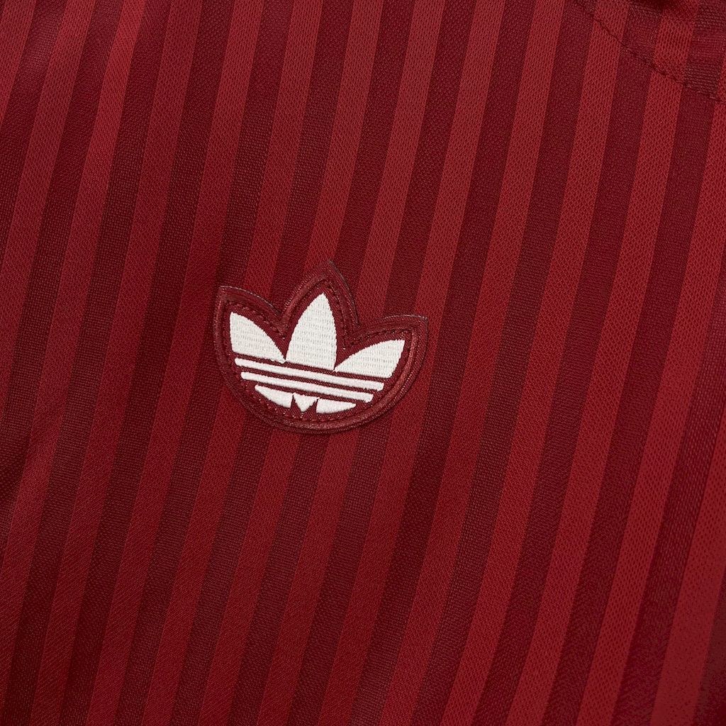 25-26 Bayern Munich OG Red Special Edition Shirt Football Uniform AAAAJersey Dropship Yupoo 2