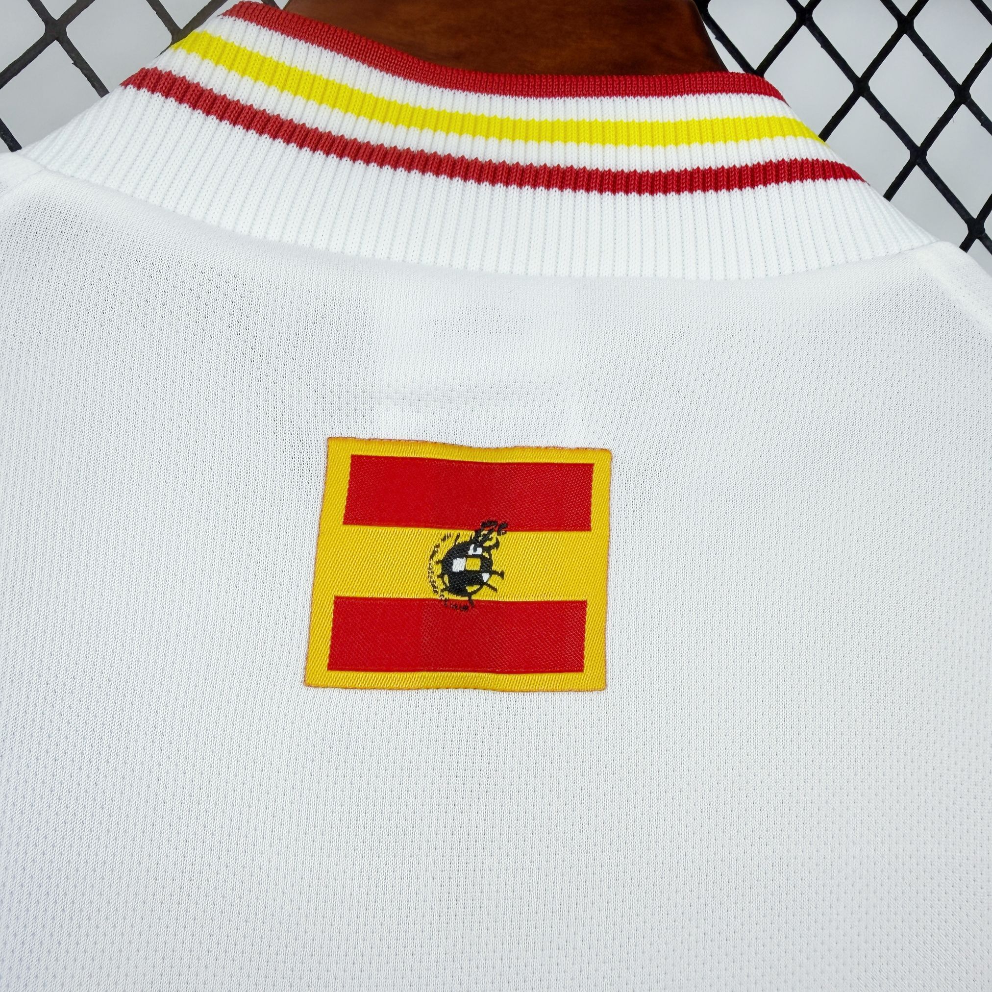 1996 Spain Away Mens Retro Kit Vintage Soccer Long Sleeve T-Shirt AAAAJersey Supplier Yupoo 8 8