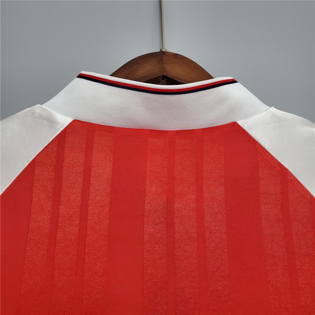92-93 Arsenal home 4
