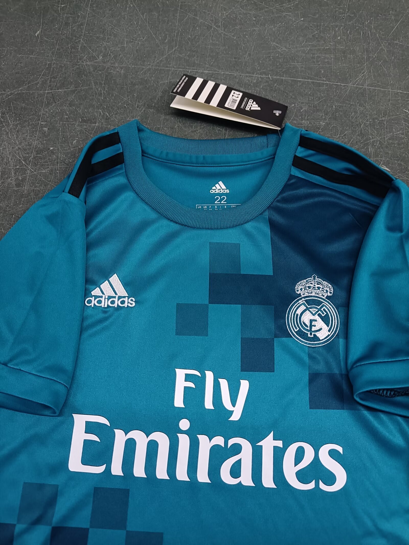 17-18 Real Madrid Third Away Retro Kids Kit Size-16-28 Soccer Jersey Yupoo 10