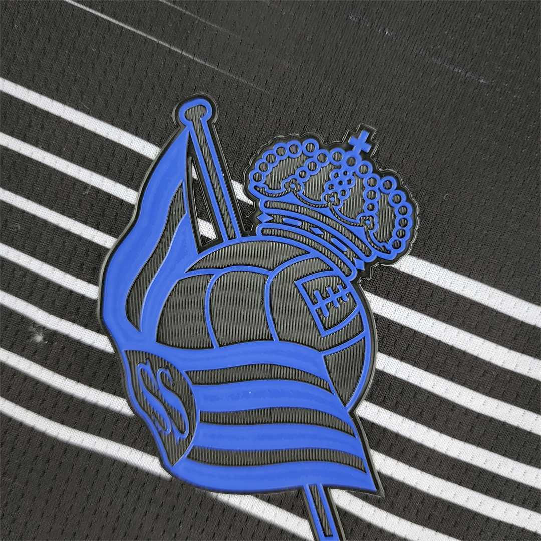 22-23 Real Sociedad away 1