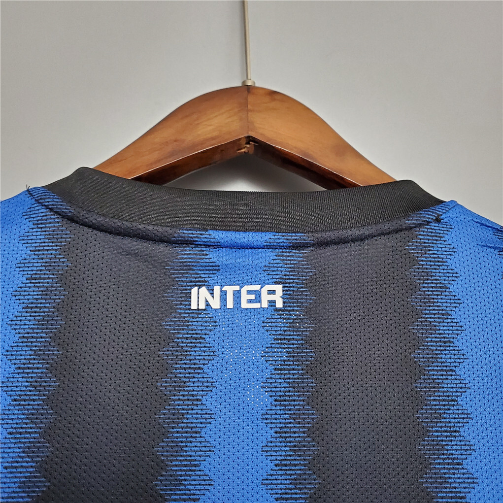 10-11 Inter Milan home 5