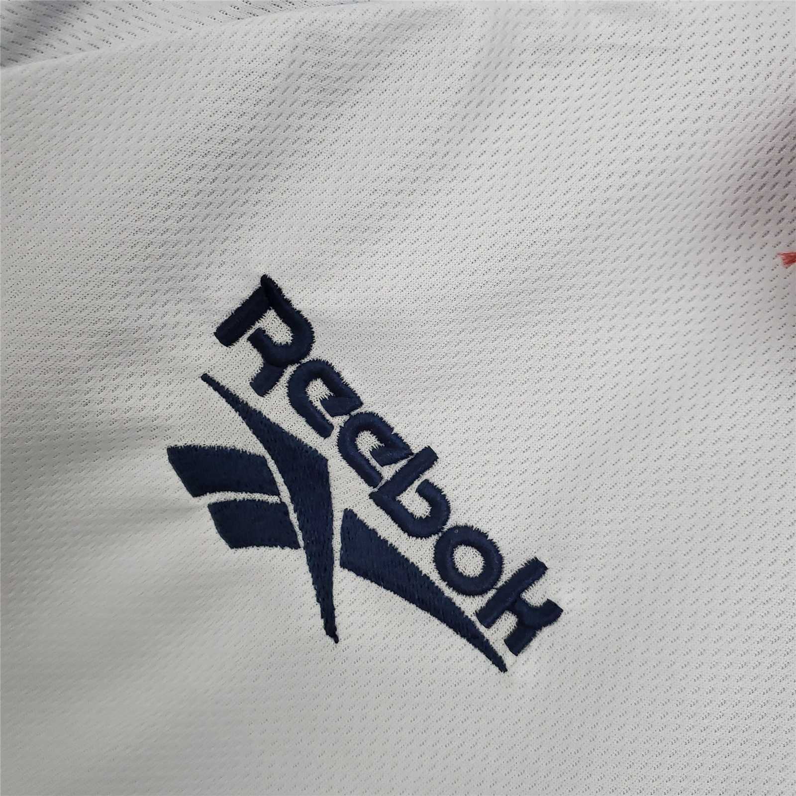 95-96 Fiorentina away 3