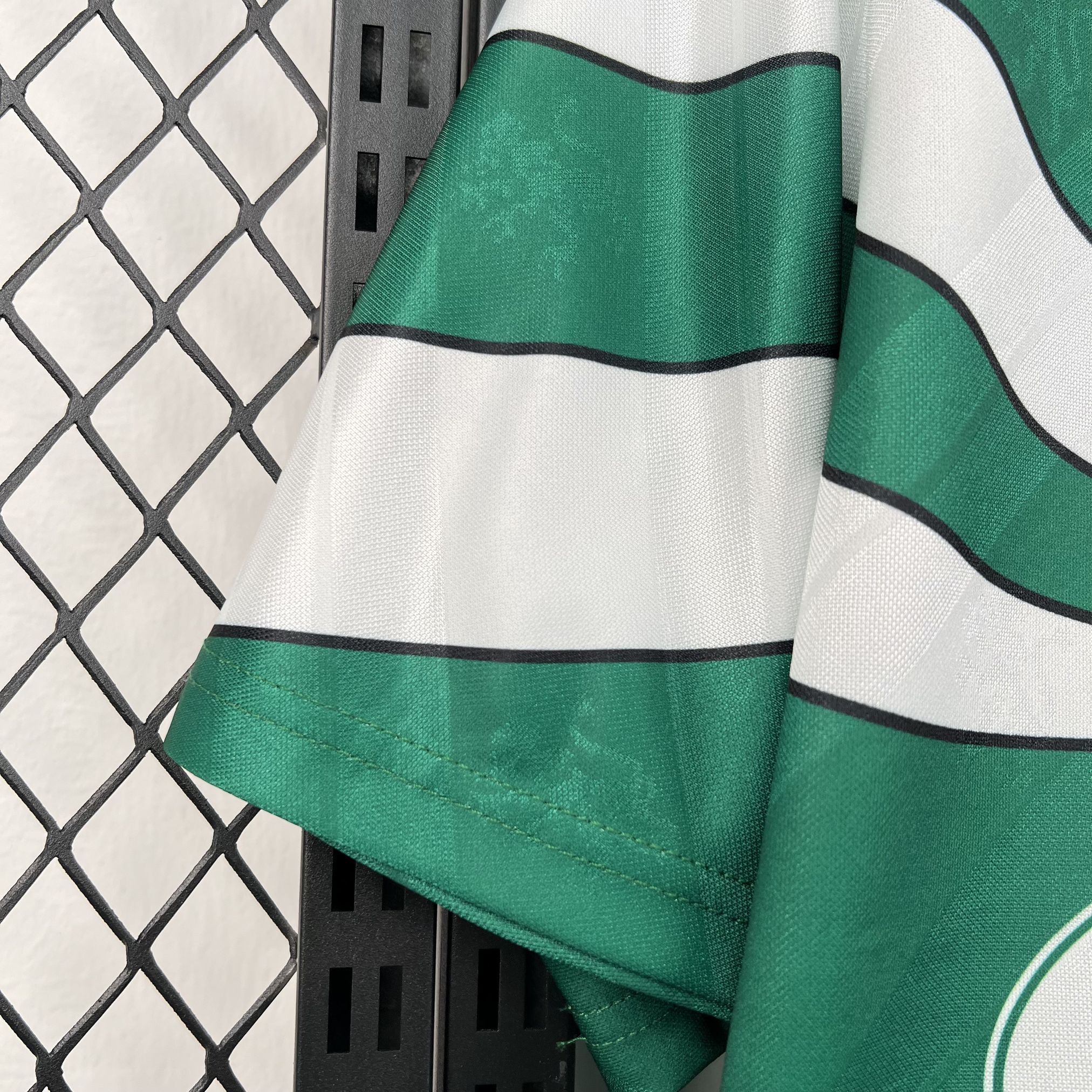 94-95 Sporting Away Football Retro Kit Vintage T-Shirt AAAAJersey Wholesale Yupoo 7 4