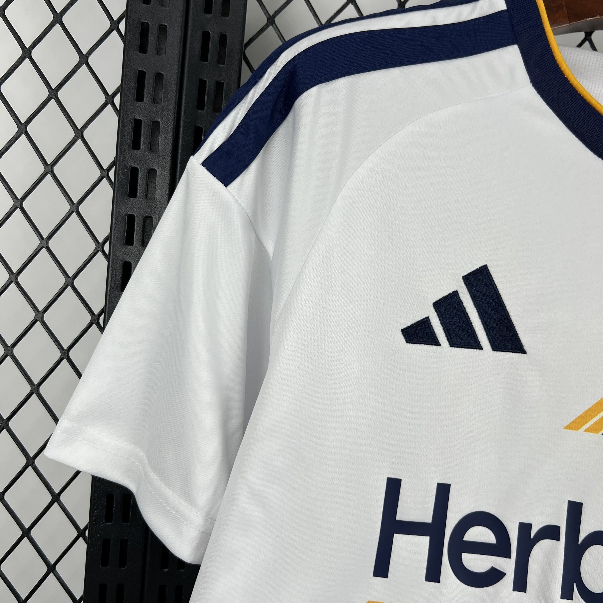 26-27 LA Galaxy Mens Home Soccer T-Shirt AAAAJersey Dropship Yupoo 3