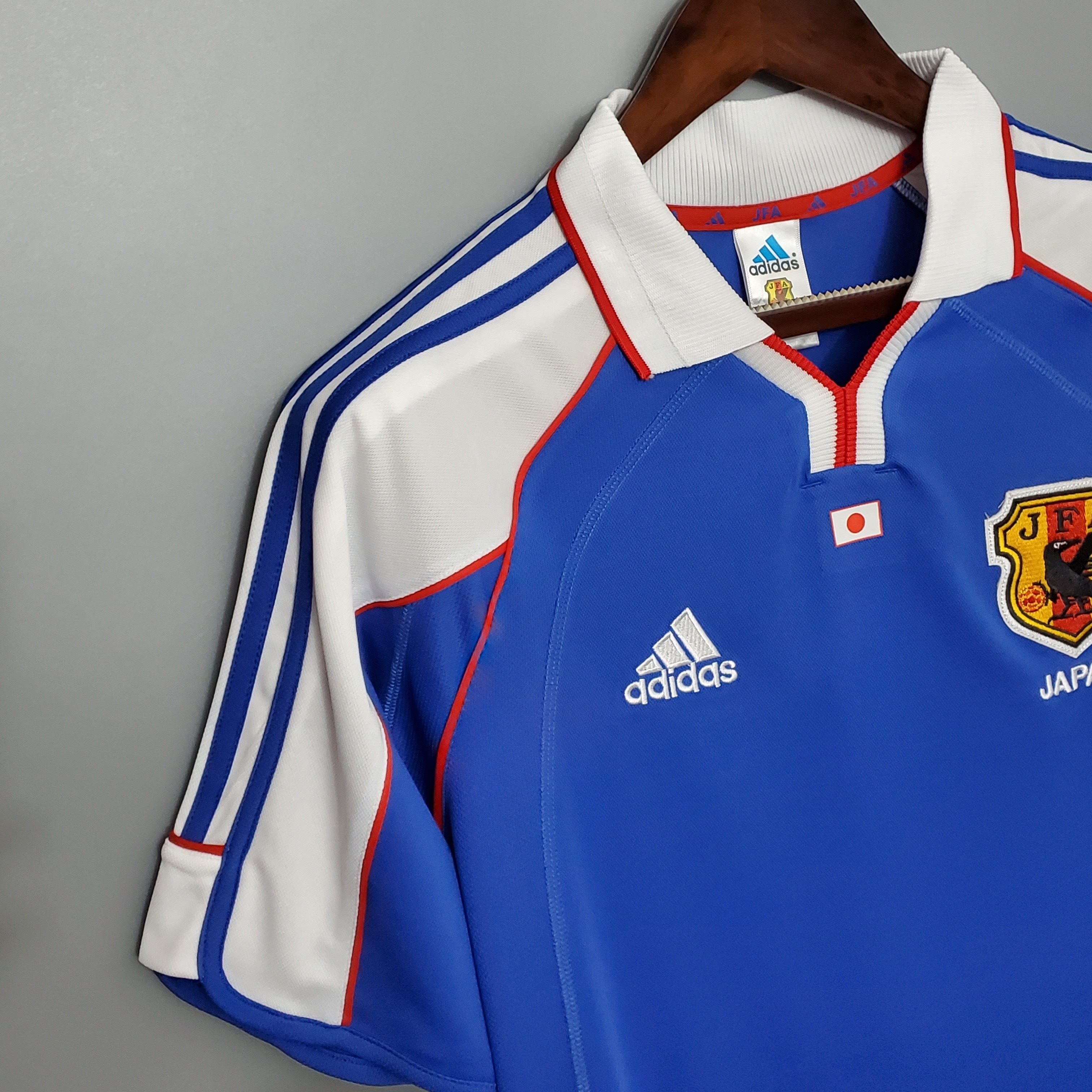 2000 Japan home 3