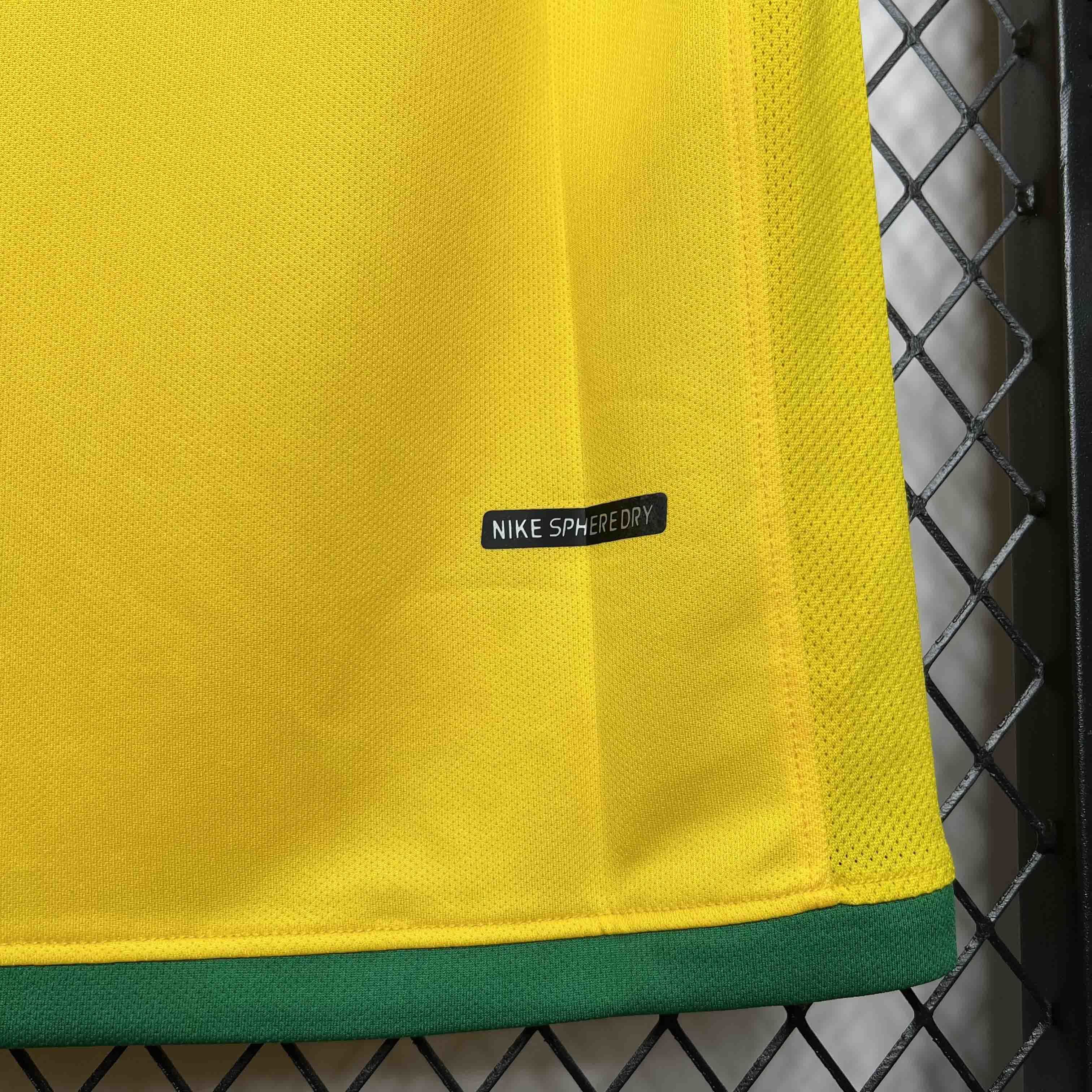 2006 Brazil Home Retro Kit World Cup Football Uniform AAAAJerseys Dropshipping Yupoo 4