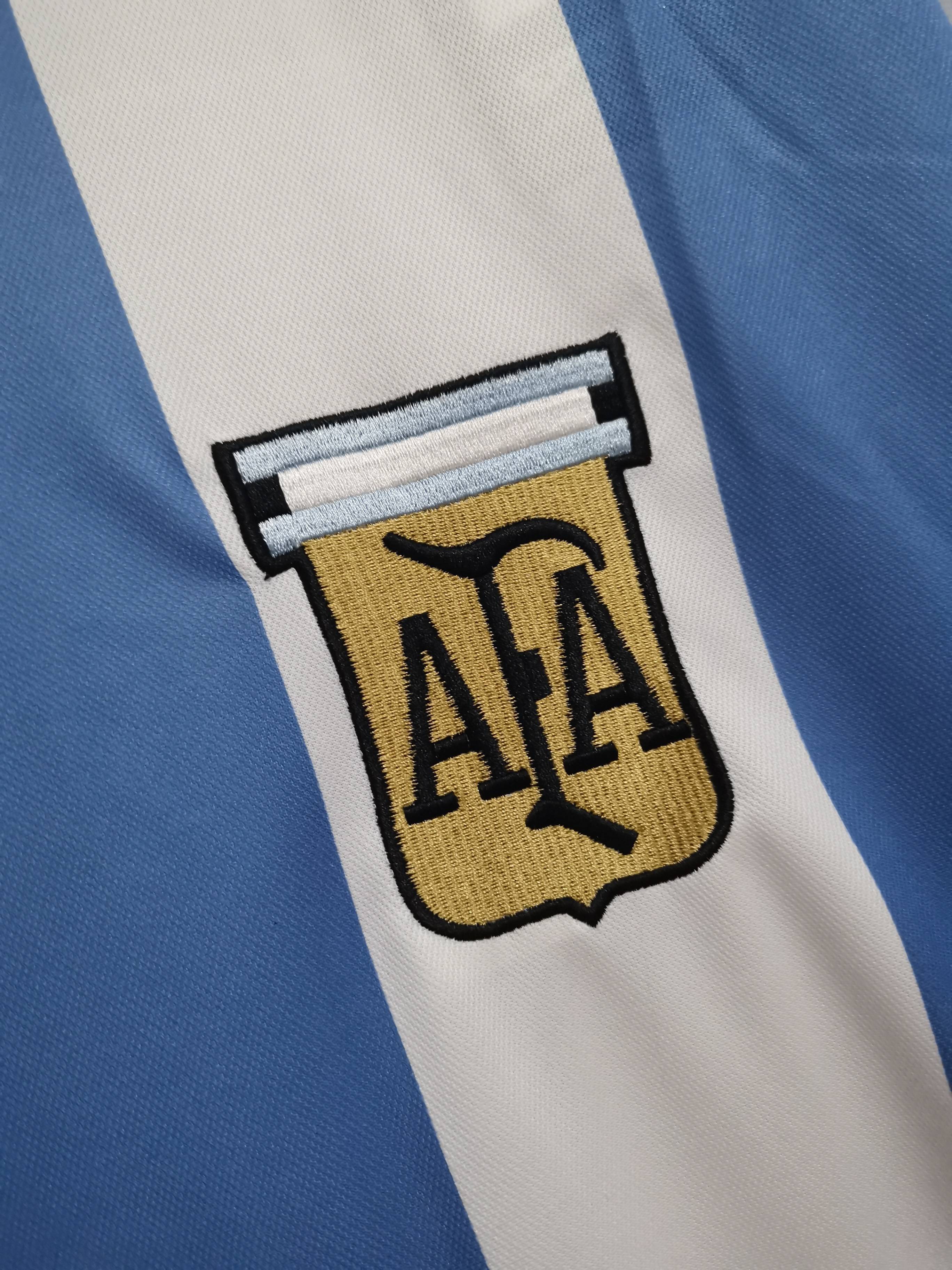 1985 Argentina home 4