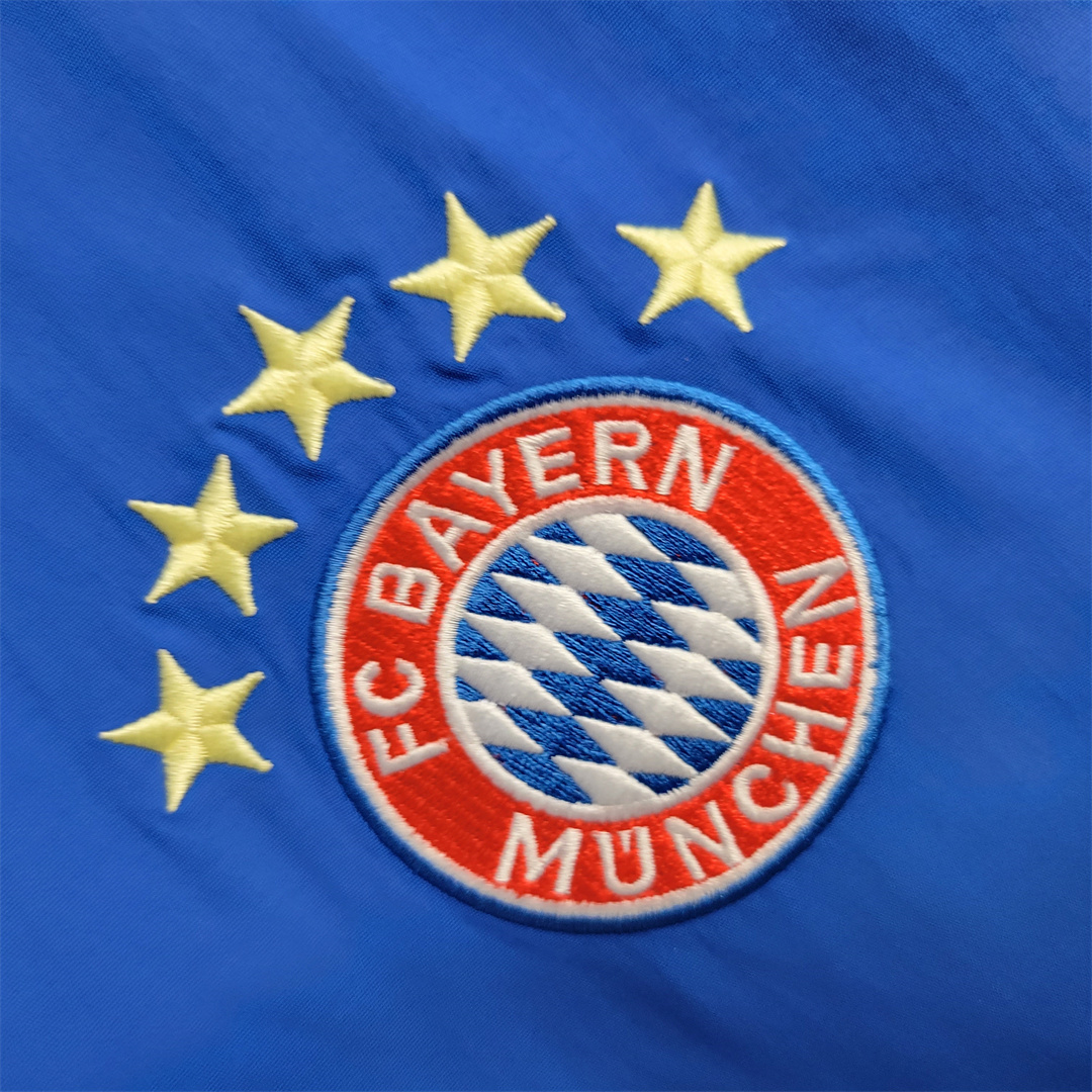 23-24 Reversible Windbreaker Bayern 9