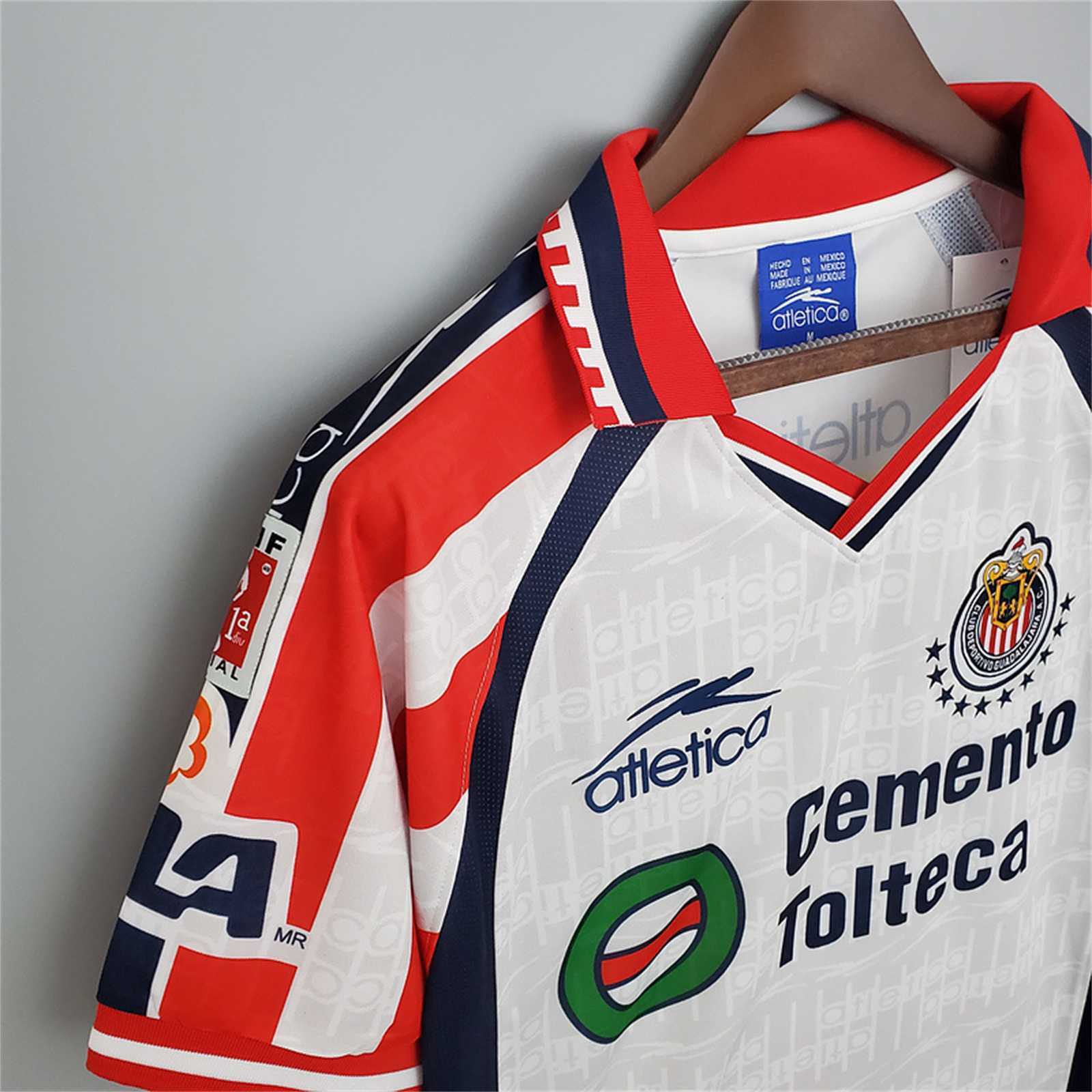 99-00 Chivas away1684414408000 7