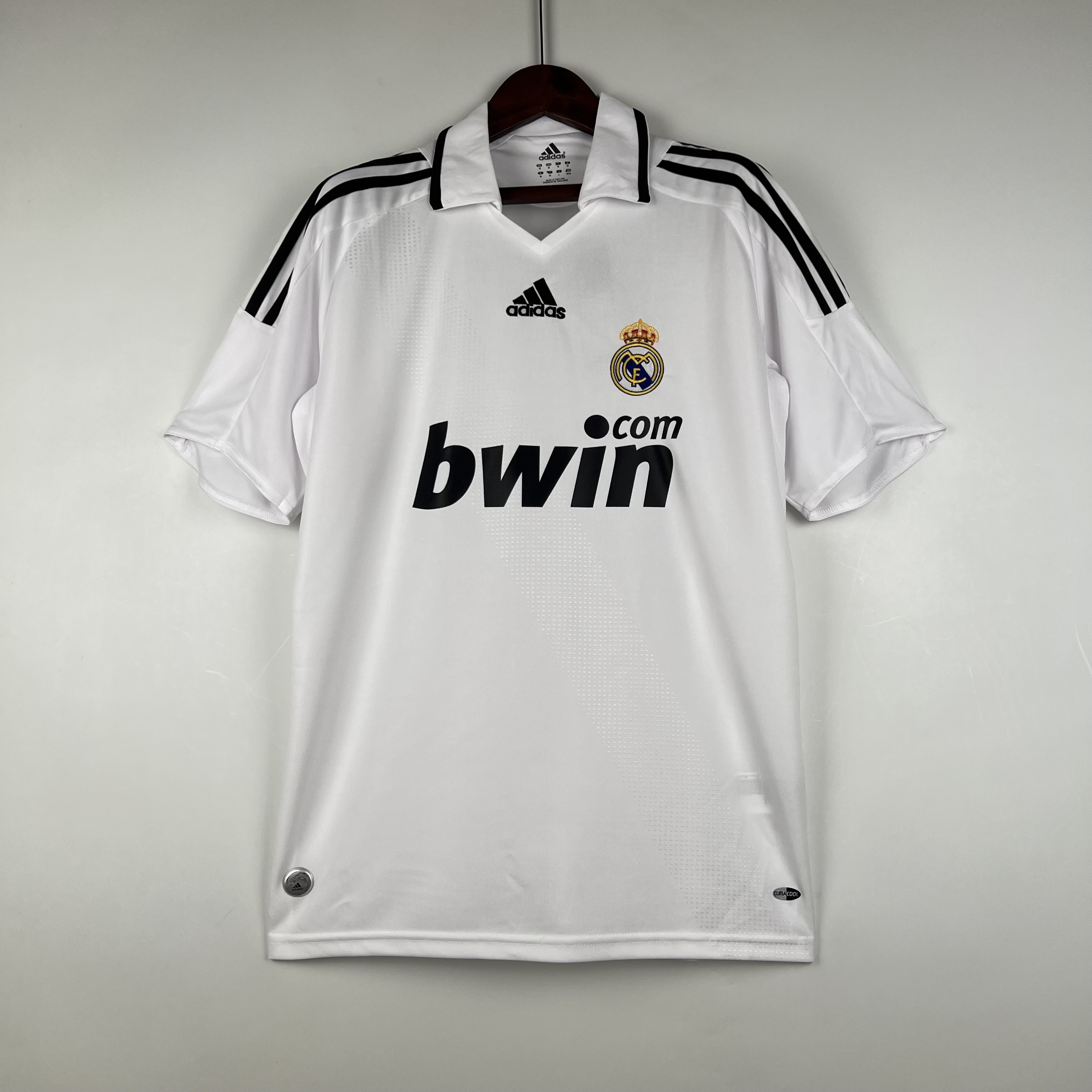 08-09 Real Madrid Retro Home Kit Vintage White Shirt Football Jerseys Yupoo