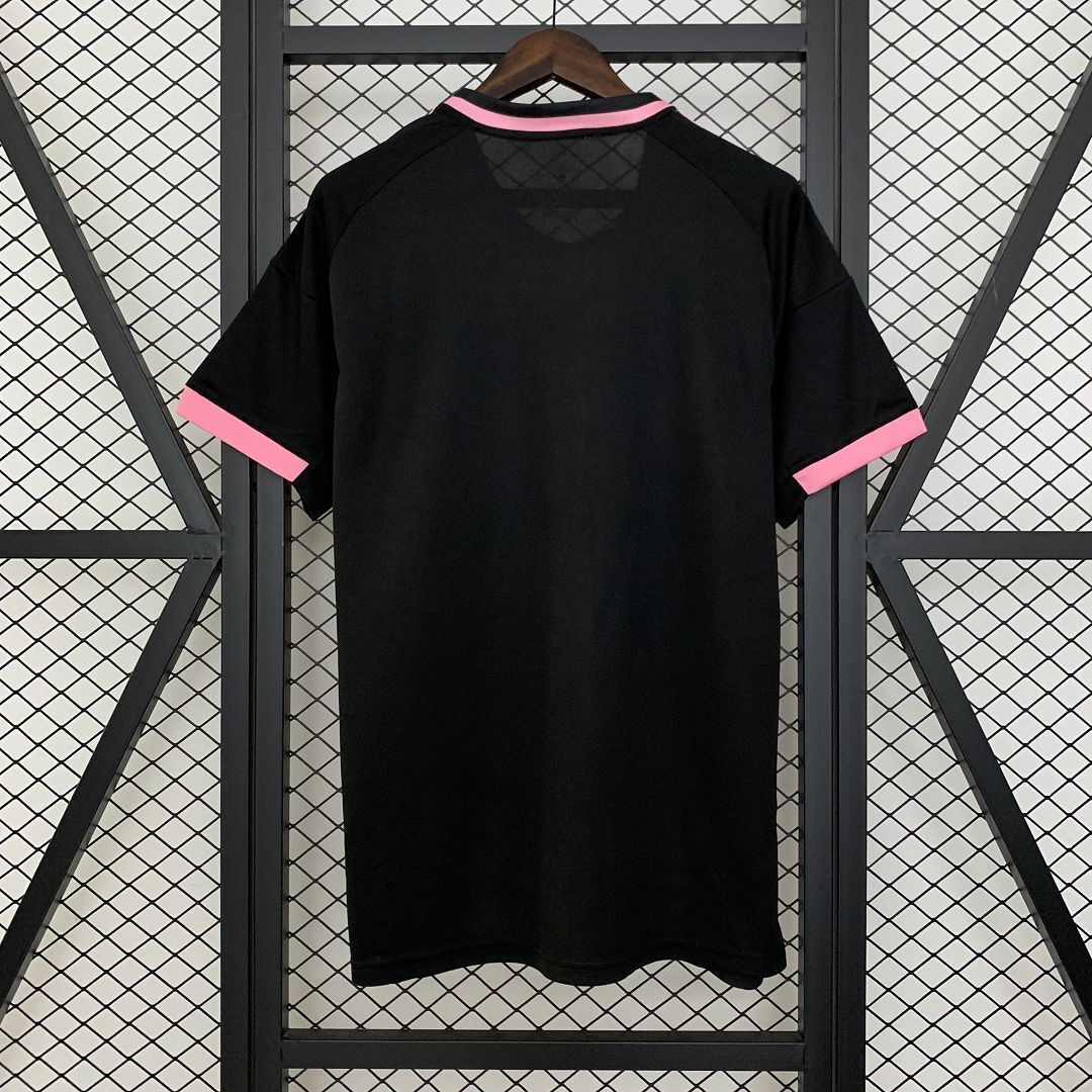 25-26 Real Madrid Pink Snake Special Edition Shirt Football Uniform AAAAJersey Dropship Yupoo 2