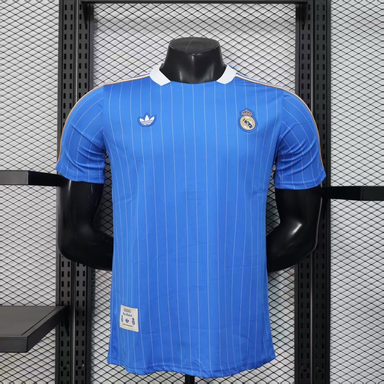 25-26 Real Madrid Casual Retro Style Football Shirt Apparels AAAAJersey Wholesale Yupoo 2