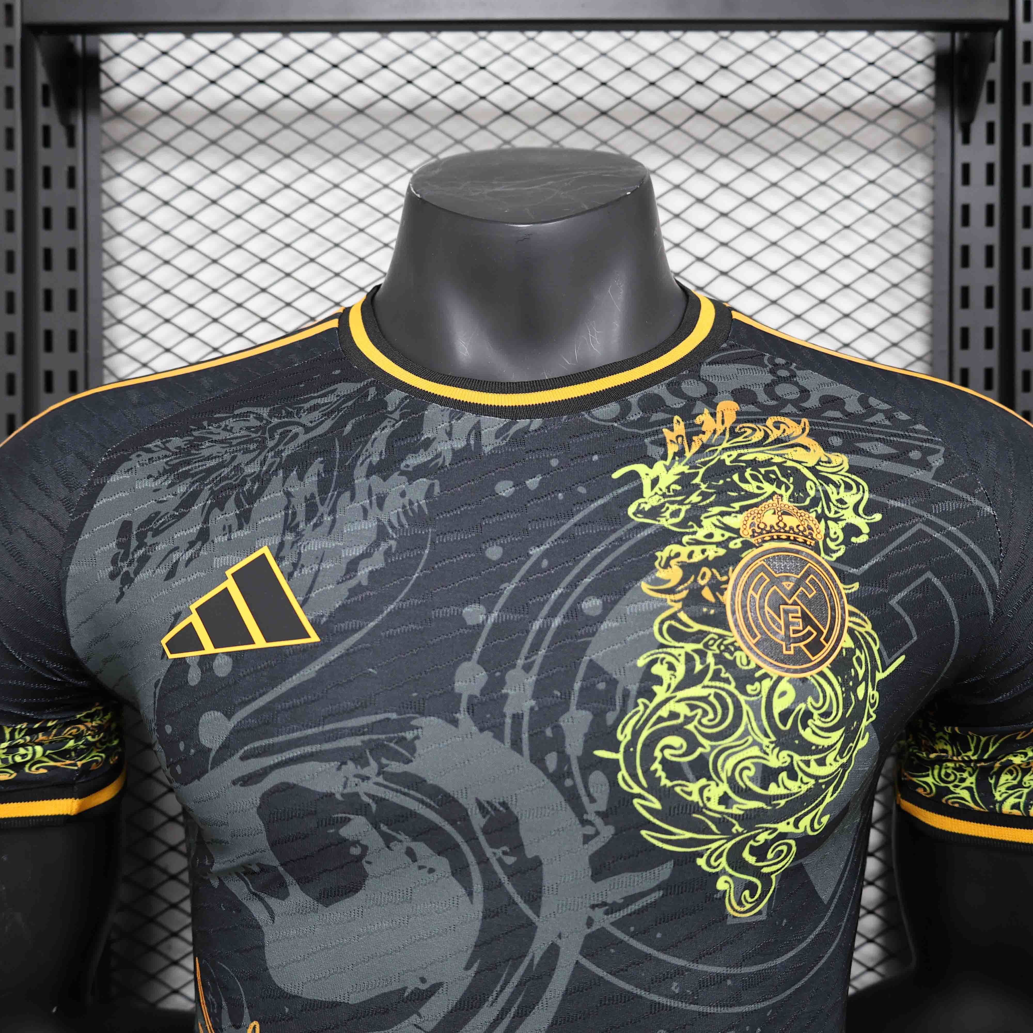 24-25 Real Madrid Golden Dragon Special Edition Player Version Shirt AAAAJersey Supplier Yupoo 2