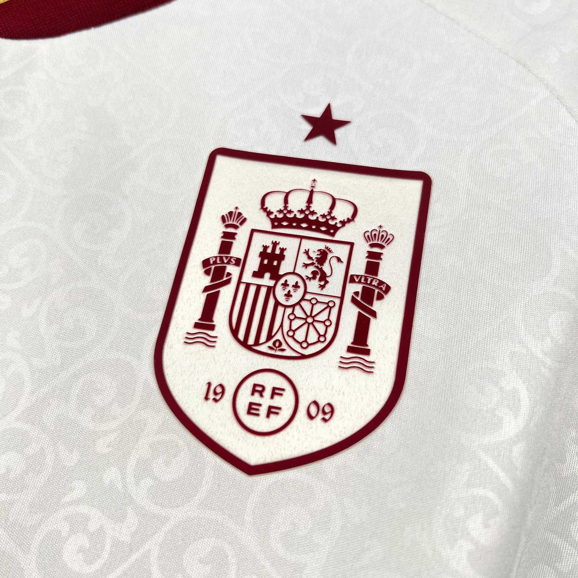 World Cup 2026 Spain x Dellafuente Mens Away Kit Football T-Shirt AAAAJersey Supply Yupoo 8 5