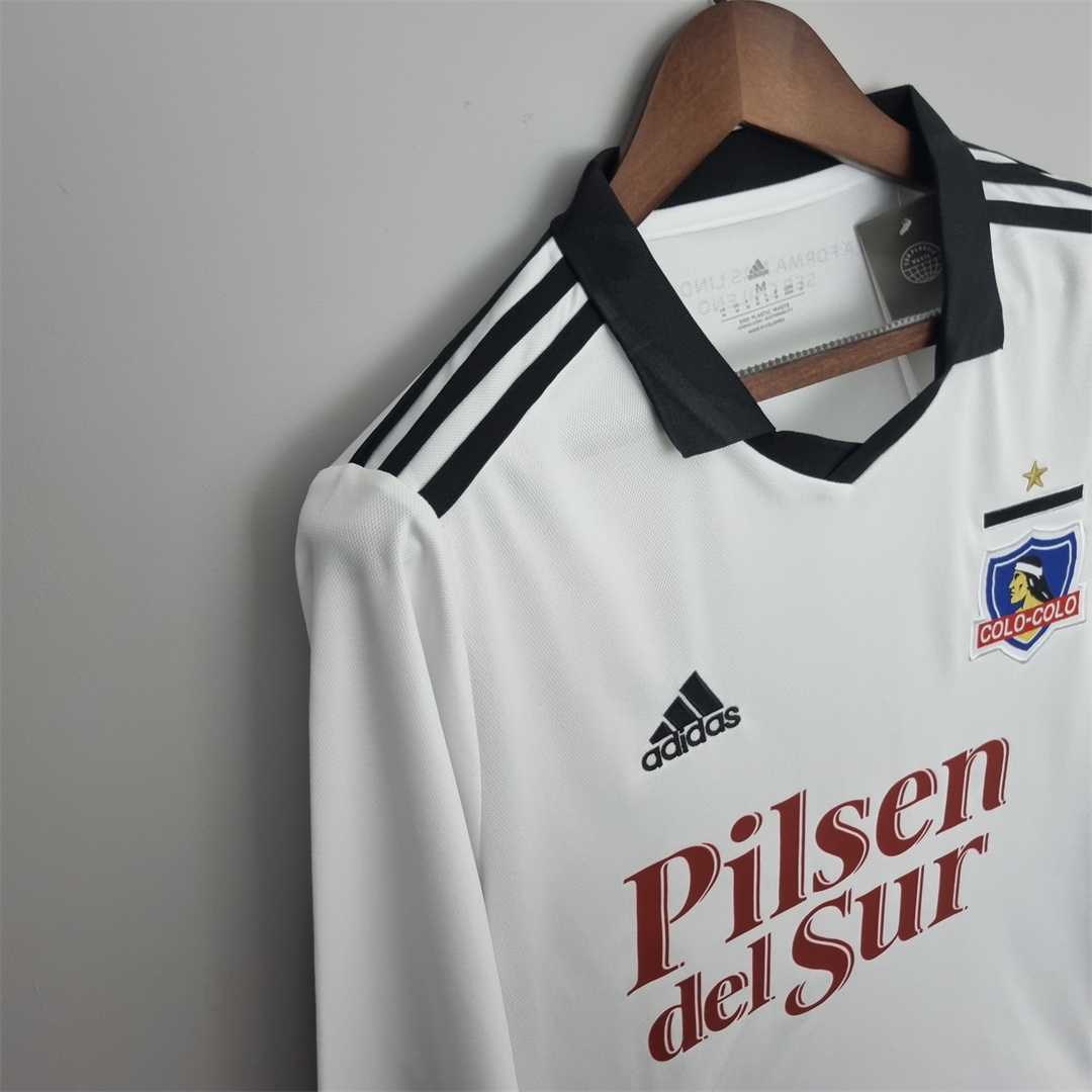 22-23 Colo-Colo home long sleeve 1