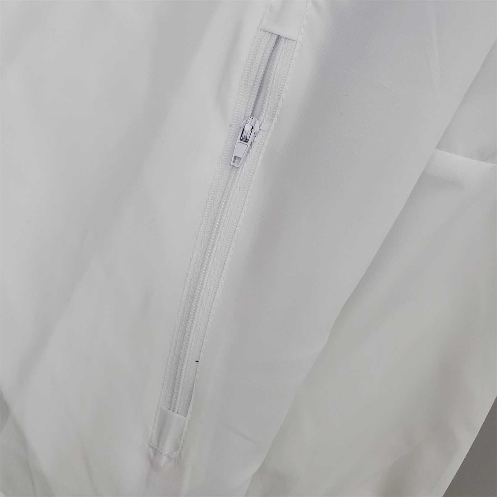22-23 Real Madrid white windbreaker 6