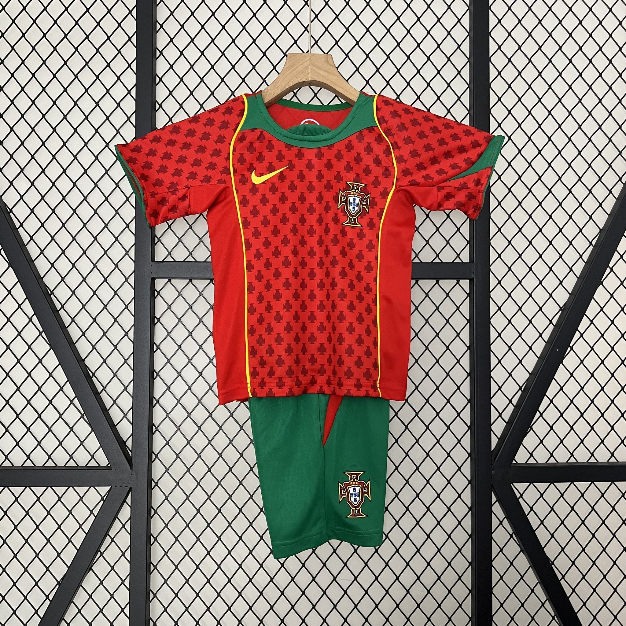 2004 Portugal Home Retro Kid Kits Youth Apparels AAAAJersey Wholesale Yupoo