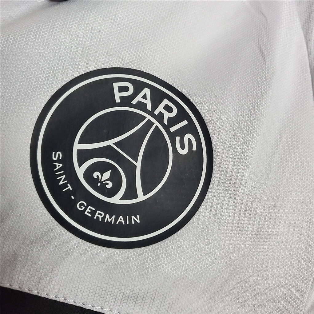 20-21 PSG blackwhite classic style windbreaker 2