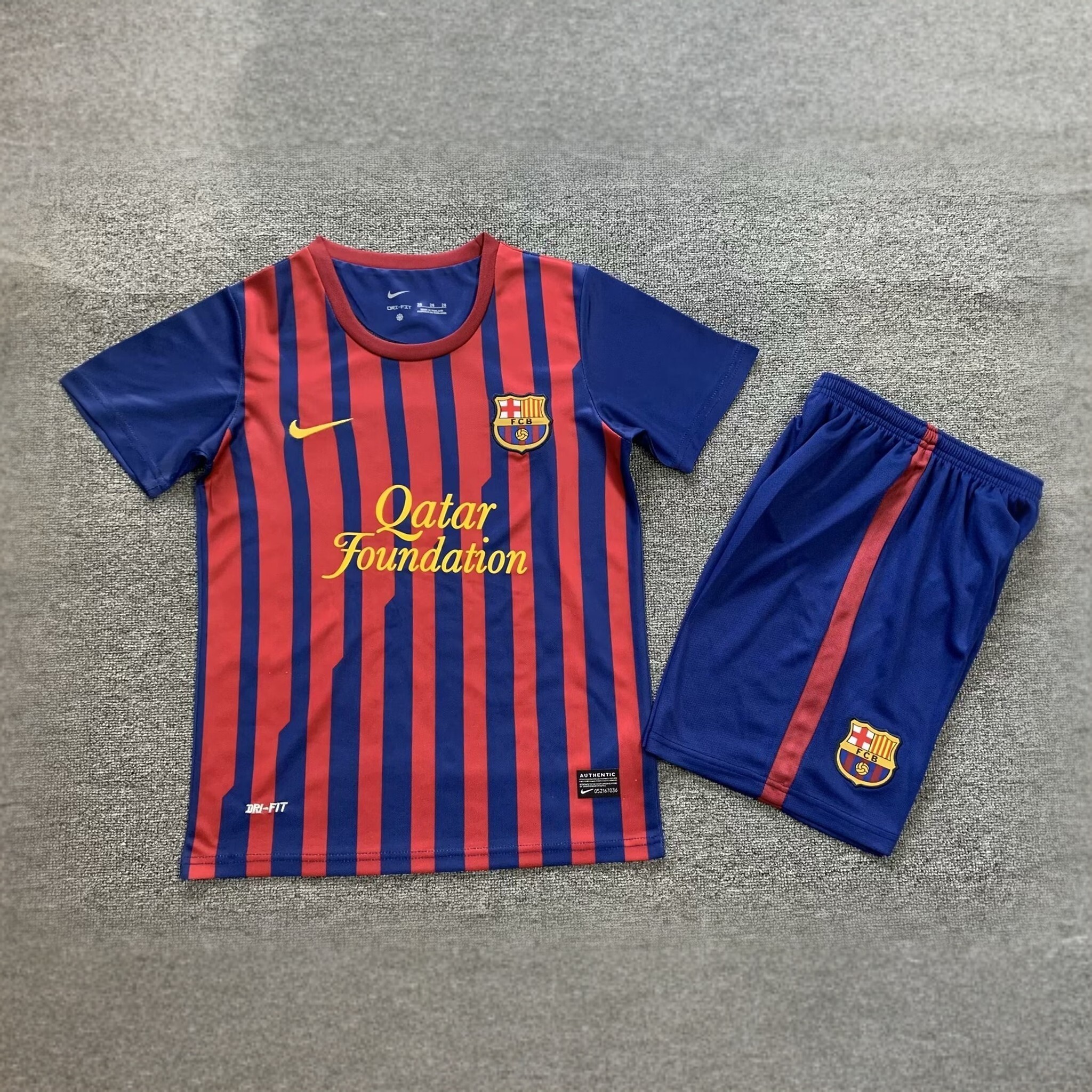 11-12 Barcelona Home Retro Kids Kits Children Shirt Football Jerseys Yupoo