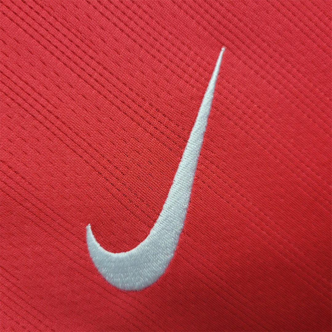 07-08 Manchester United home 14