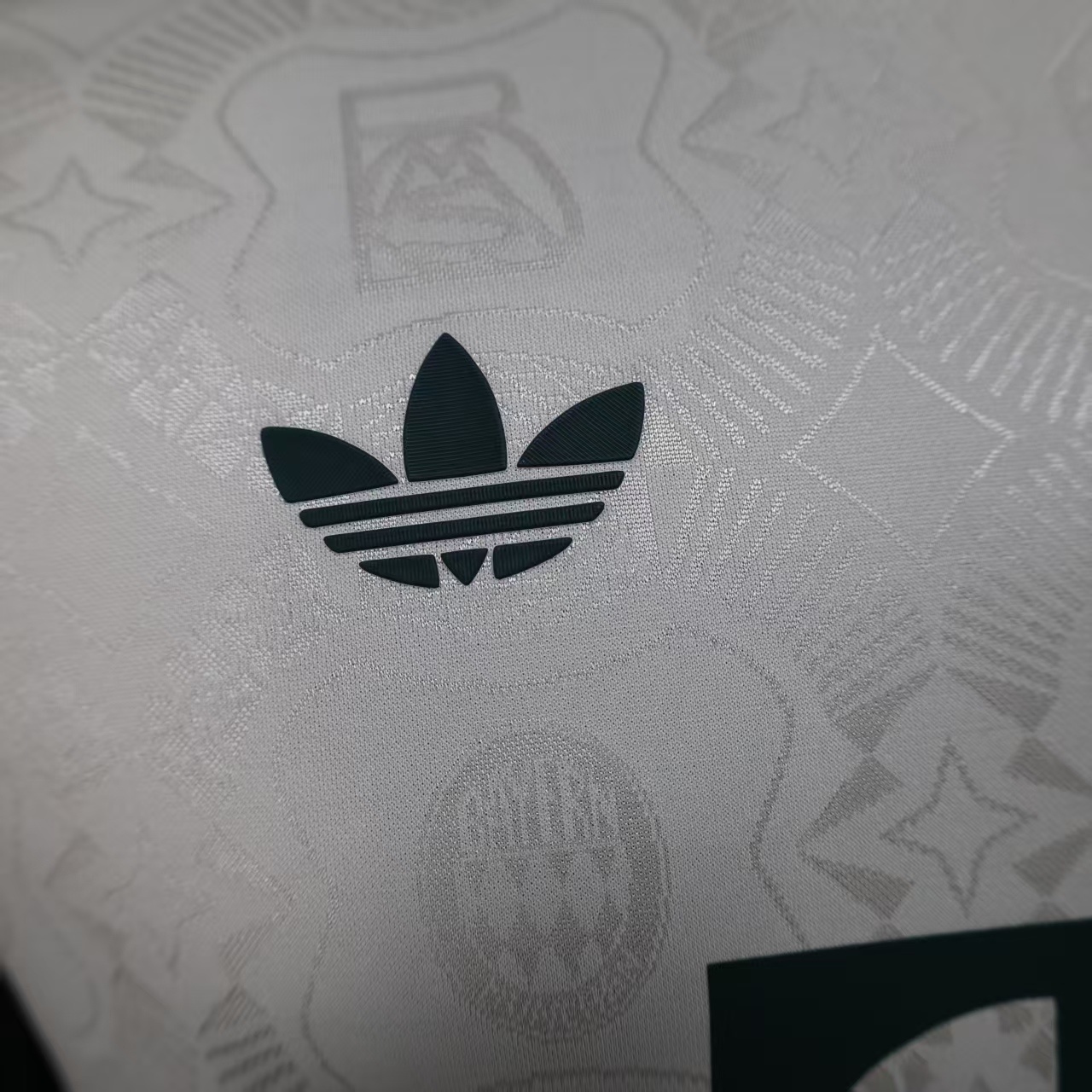25-26 Bayern Oktoberfest Special Edition Football Player Version Tops AAAAJersey Supply Yupoo 5